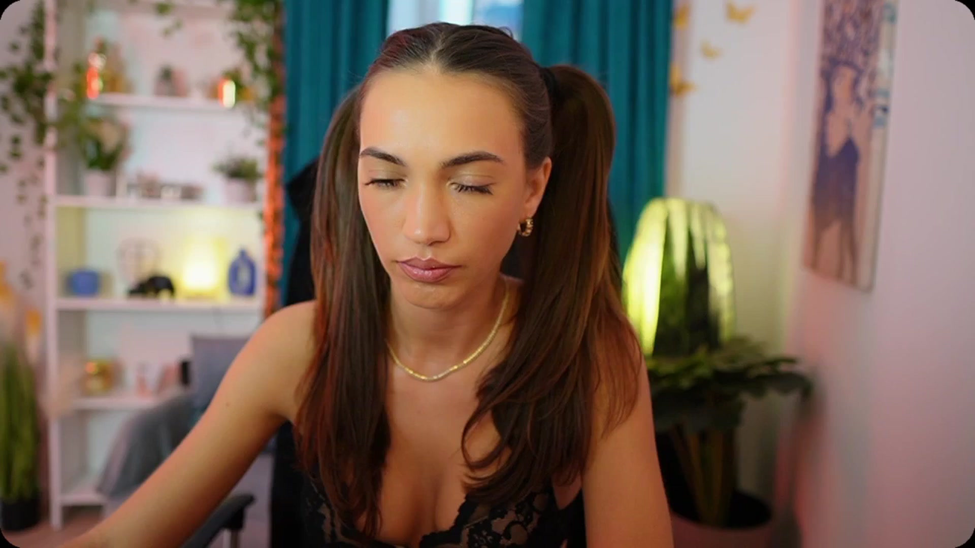 Gallery image thumbnail from Alexis_Love's myfreecams stream on, 09/30/2025, 14:02 image 17 of 20