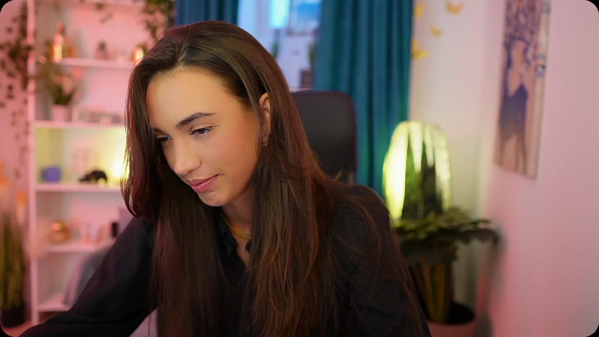 Gallery image thumbnail from Alexis_Love's myfreecams stream on, 10/02/2025, 15:01 image 18 of 20