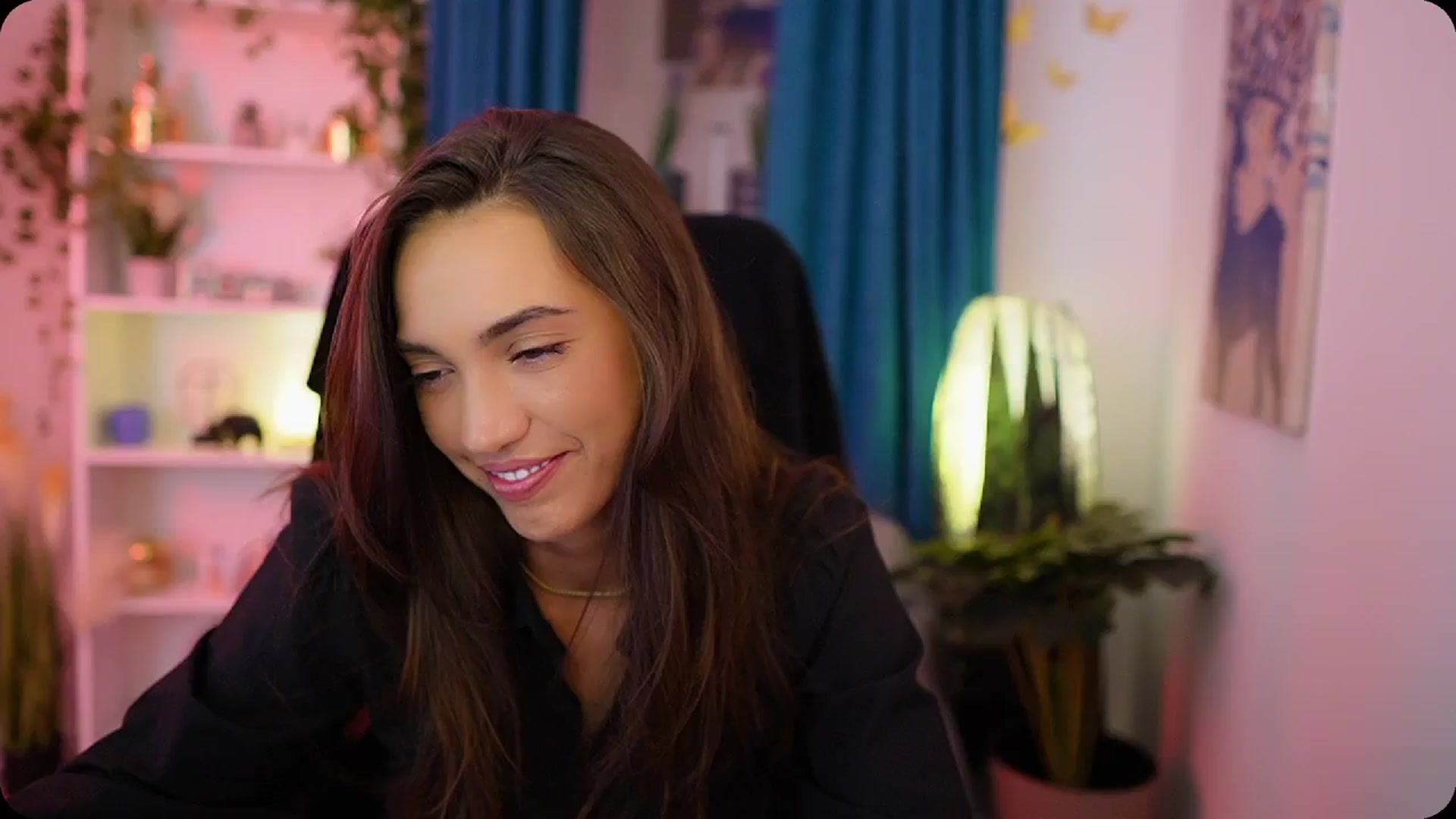 Gallery image thumbnail from Alexis_Love's myfreecams stream on, 10/02/2025, 17:02 image 19 of 20
