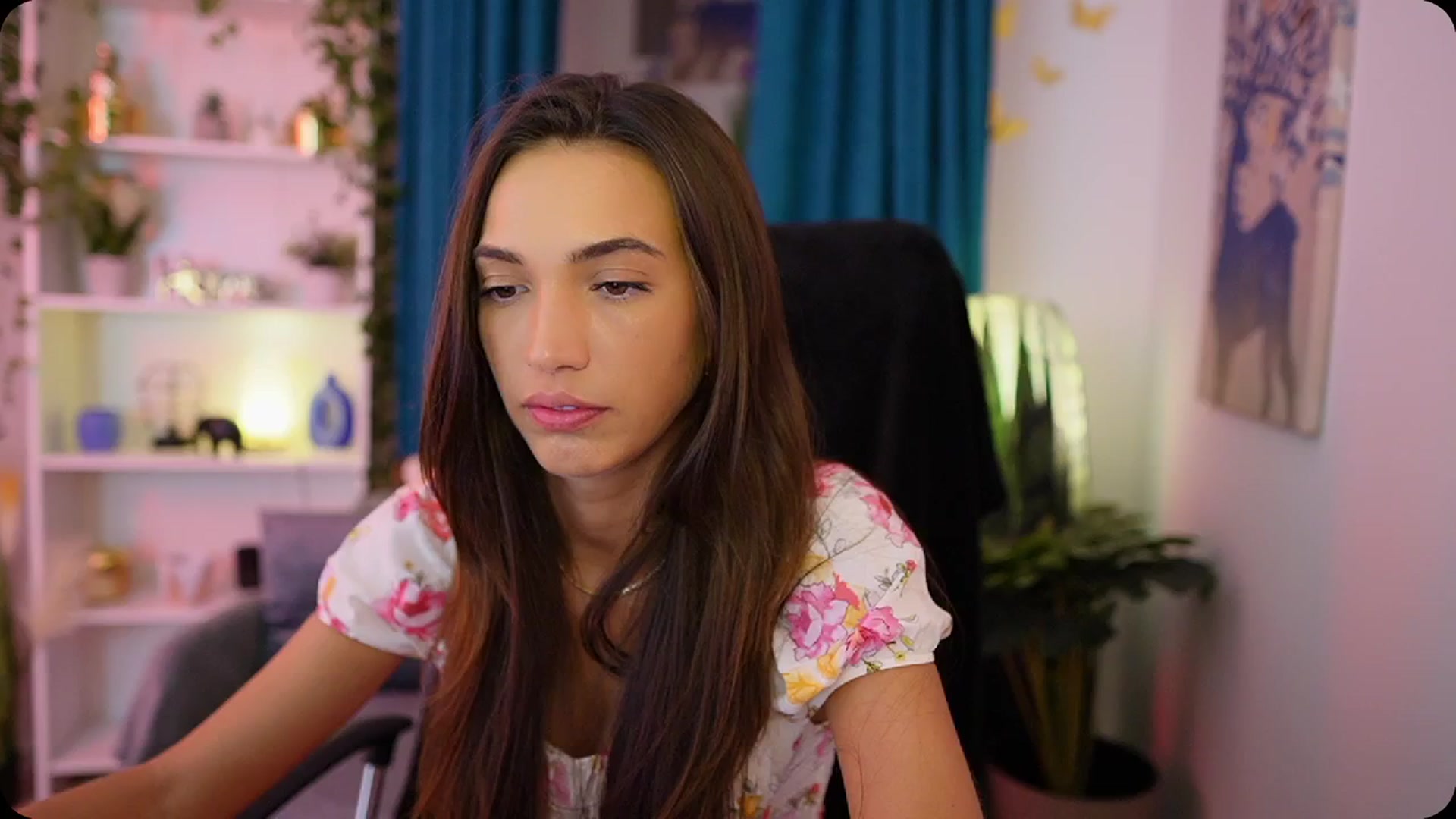 Gallery image thumbnail from Alexis_Love's myfreecams stream on, 10/03/2025, 17:54 image 9 of 20