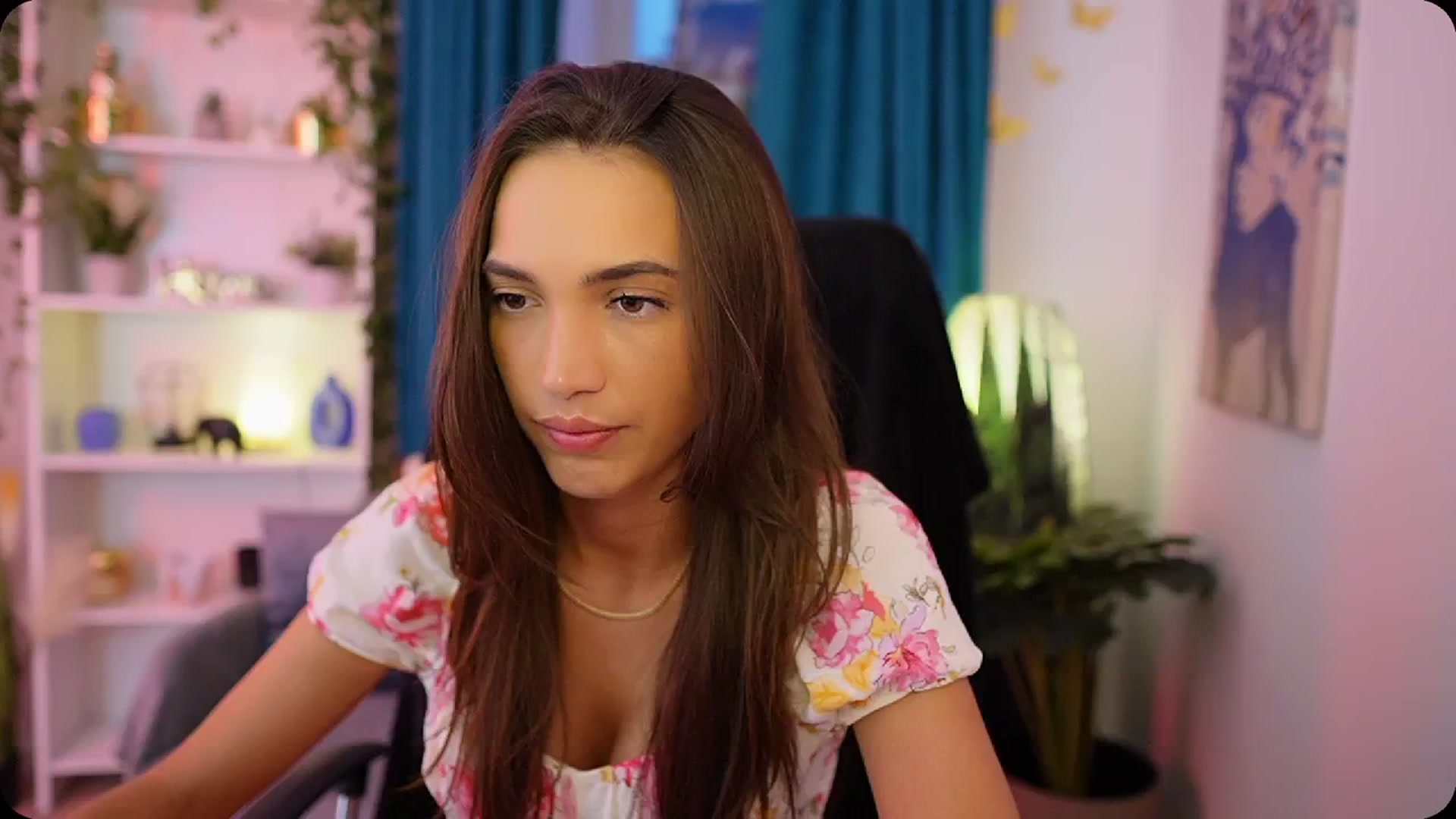 Gallery image thumbnail from Alexis_Love's myfreecams stream on, 10/03/2025, 17:54 image 1 of 20
