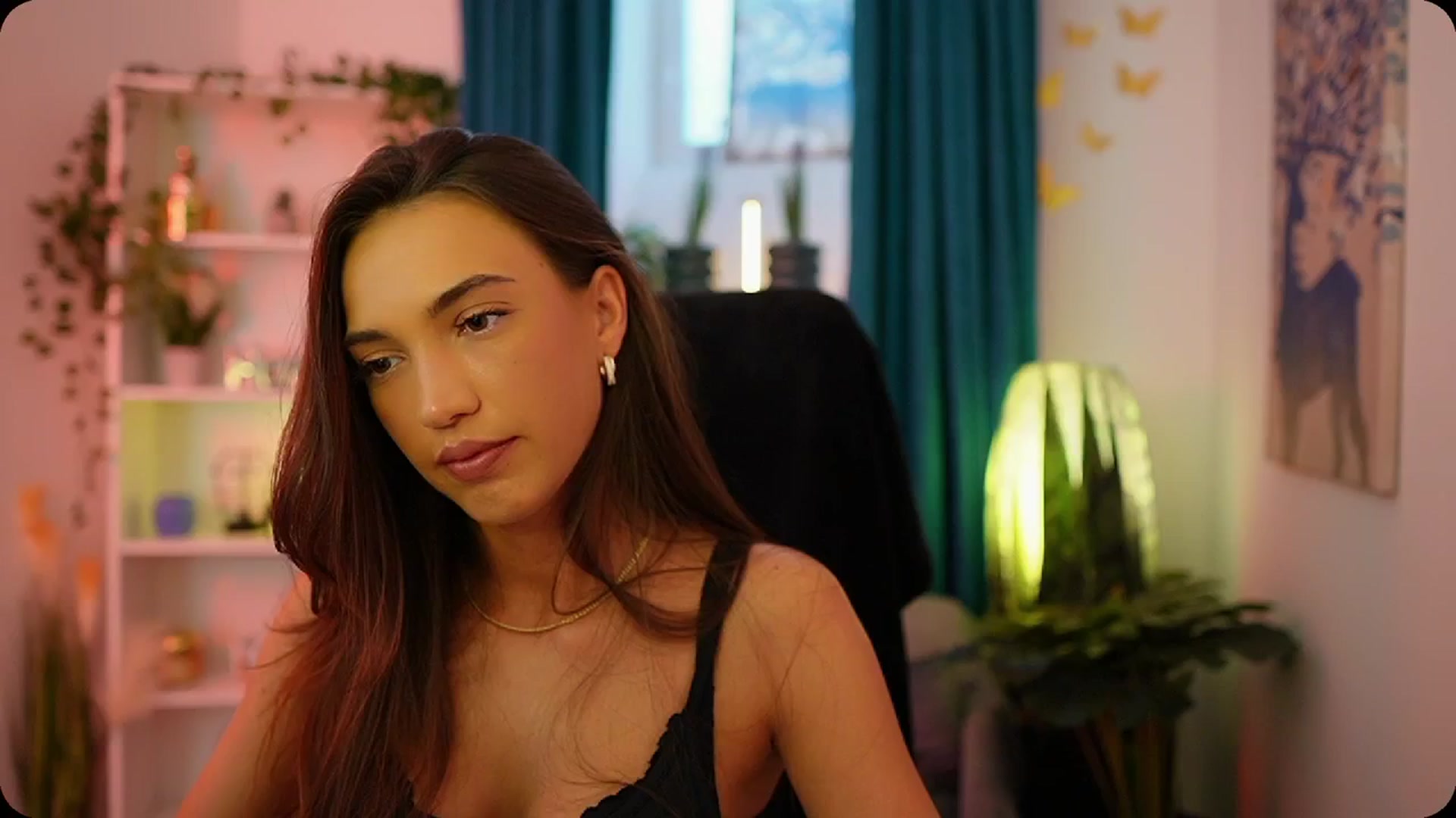 Gallery image thumbnail from Alexis_Love's myfreecams stream on, 10/04/2025, 14:03 image 7 of 20