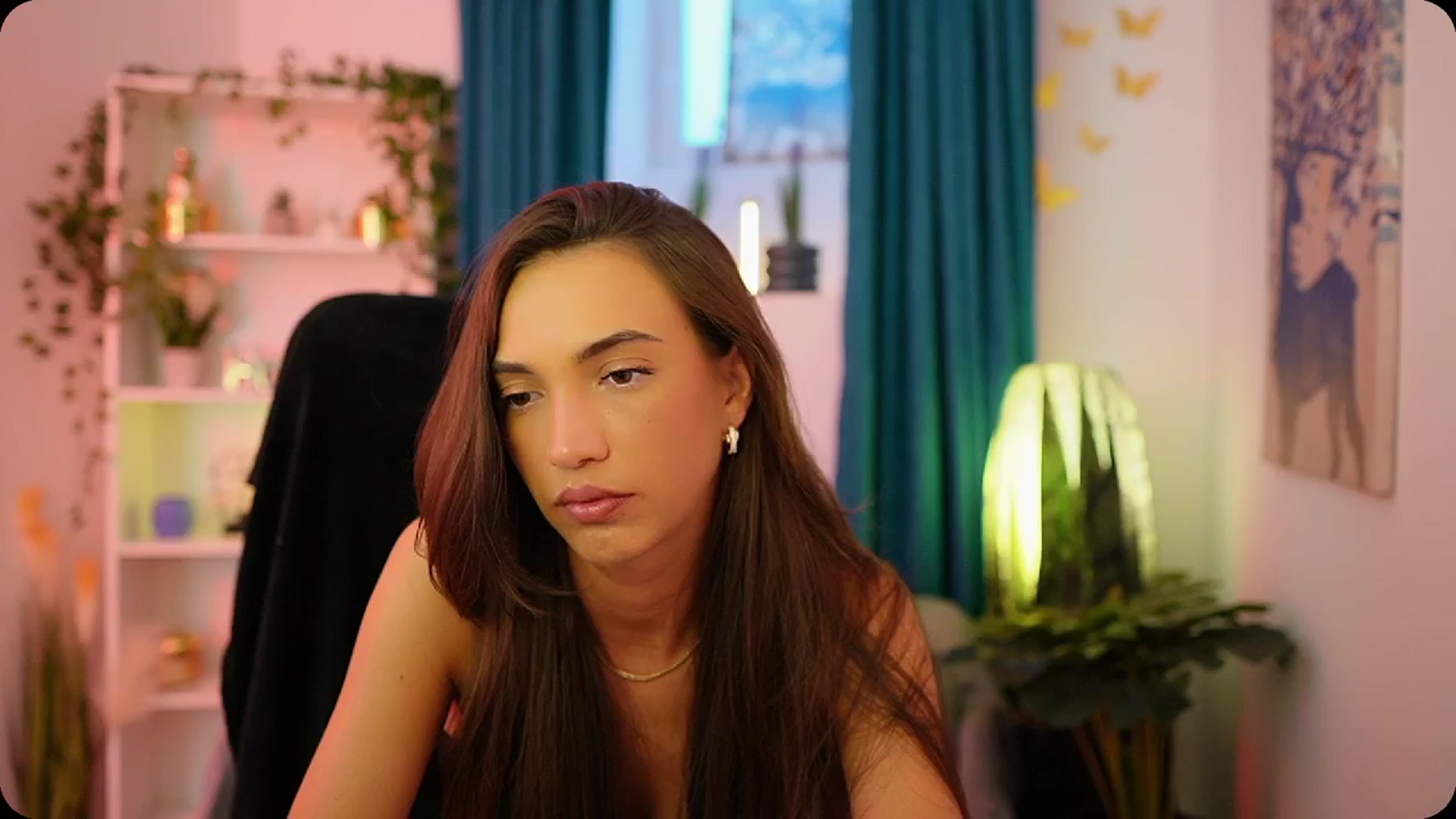 Gallery image thumbnail from Alexis_Love's myfreecams stream on, 10/04/2025, 14:47 image 12 of 20