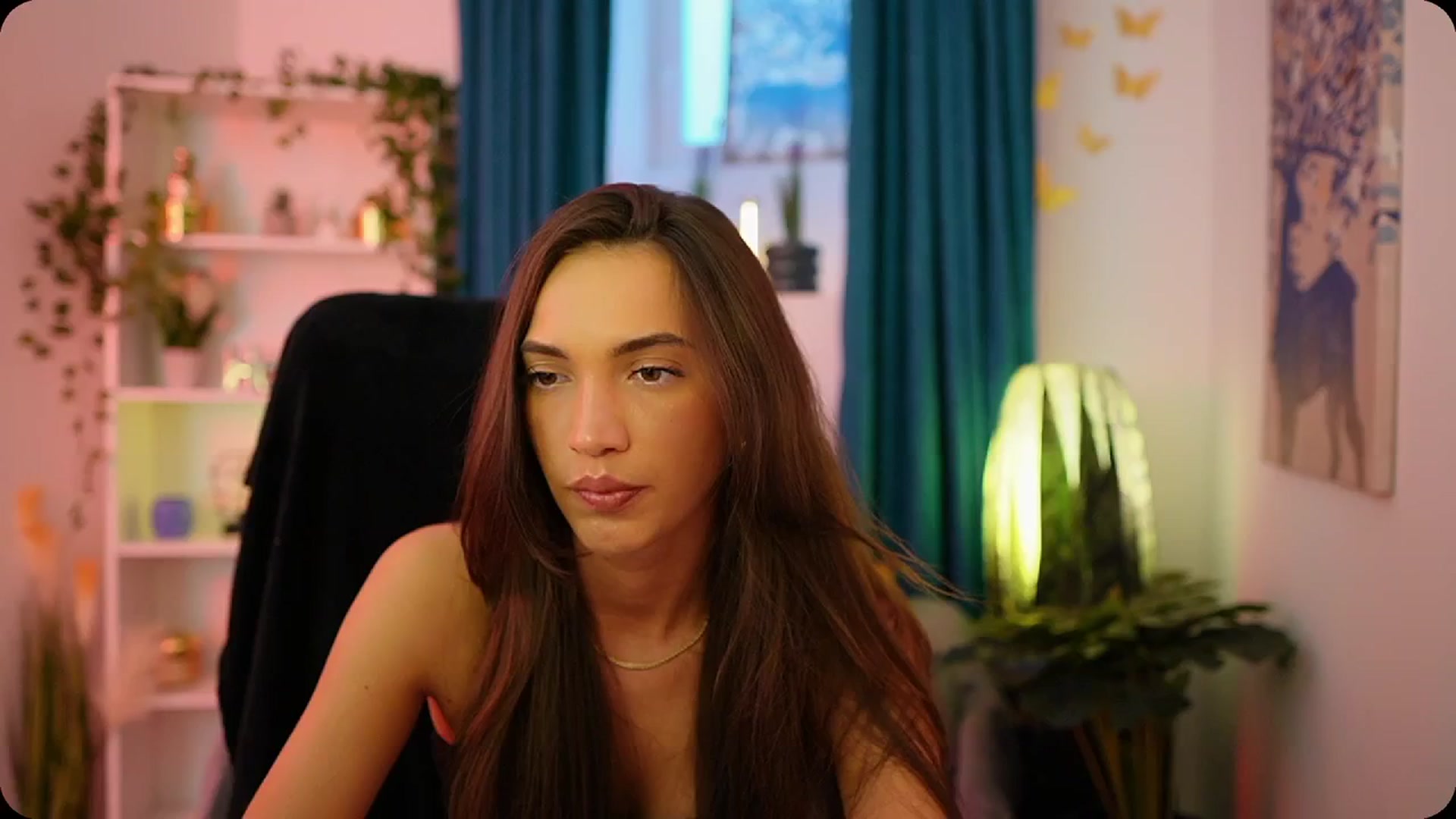 Gallery image thumbnail from Alexis_Love's myfreecams stream on, 10/04/2025, 14:47 image 13 of 20