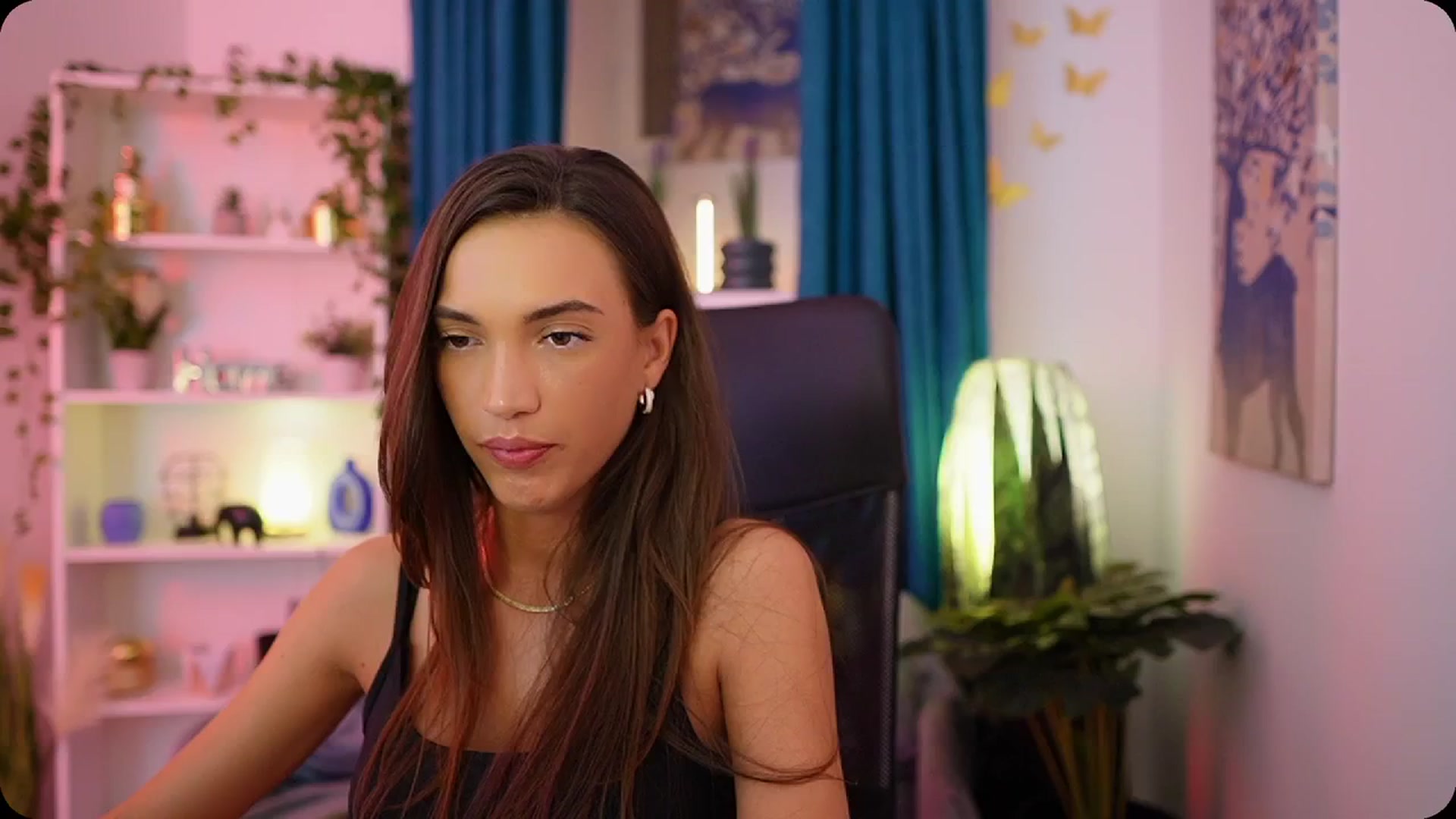 Gallery image thumbnail from Alexis_Love's myfreecams stream on, 10/04/2025, 17:33 image 20 of 20