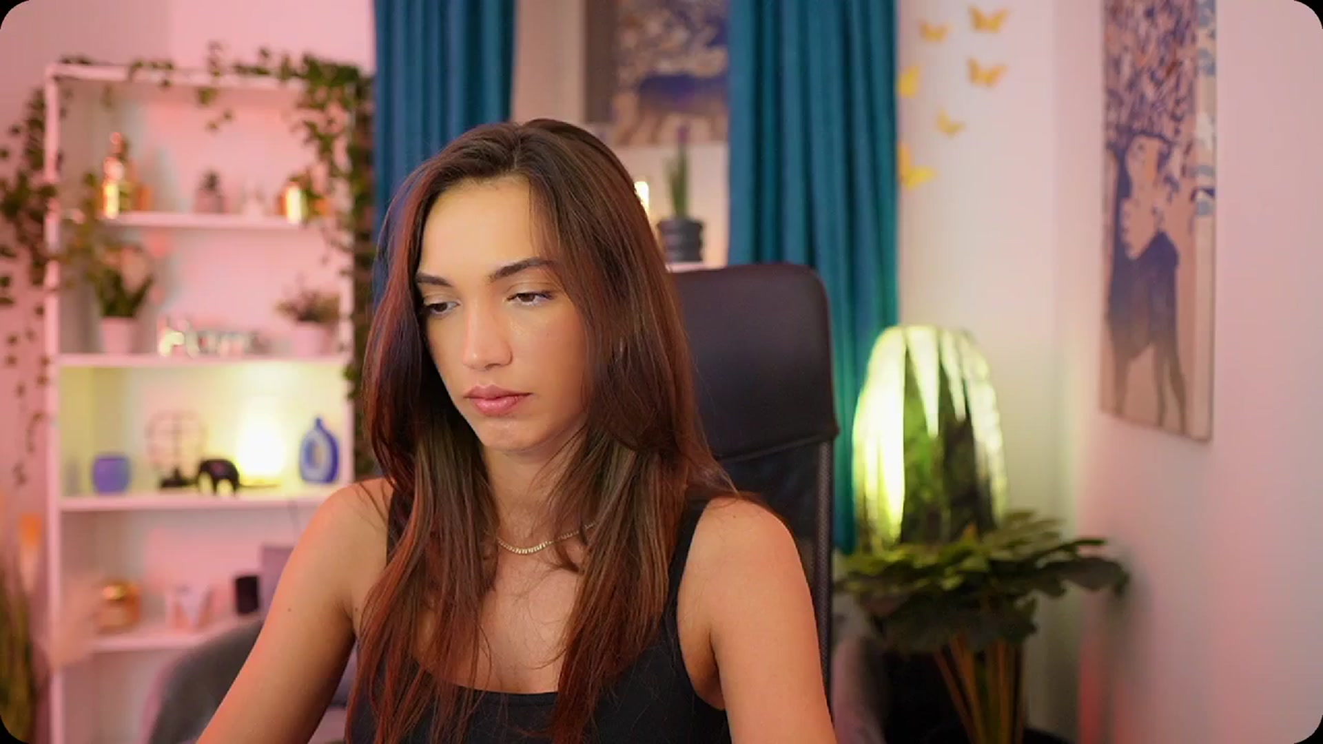 Gallery image thumbnail from Alexis_Love's myfreecams stream on, 10/04/2025, 17:33 image 12 of 20