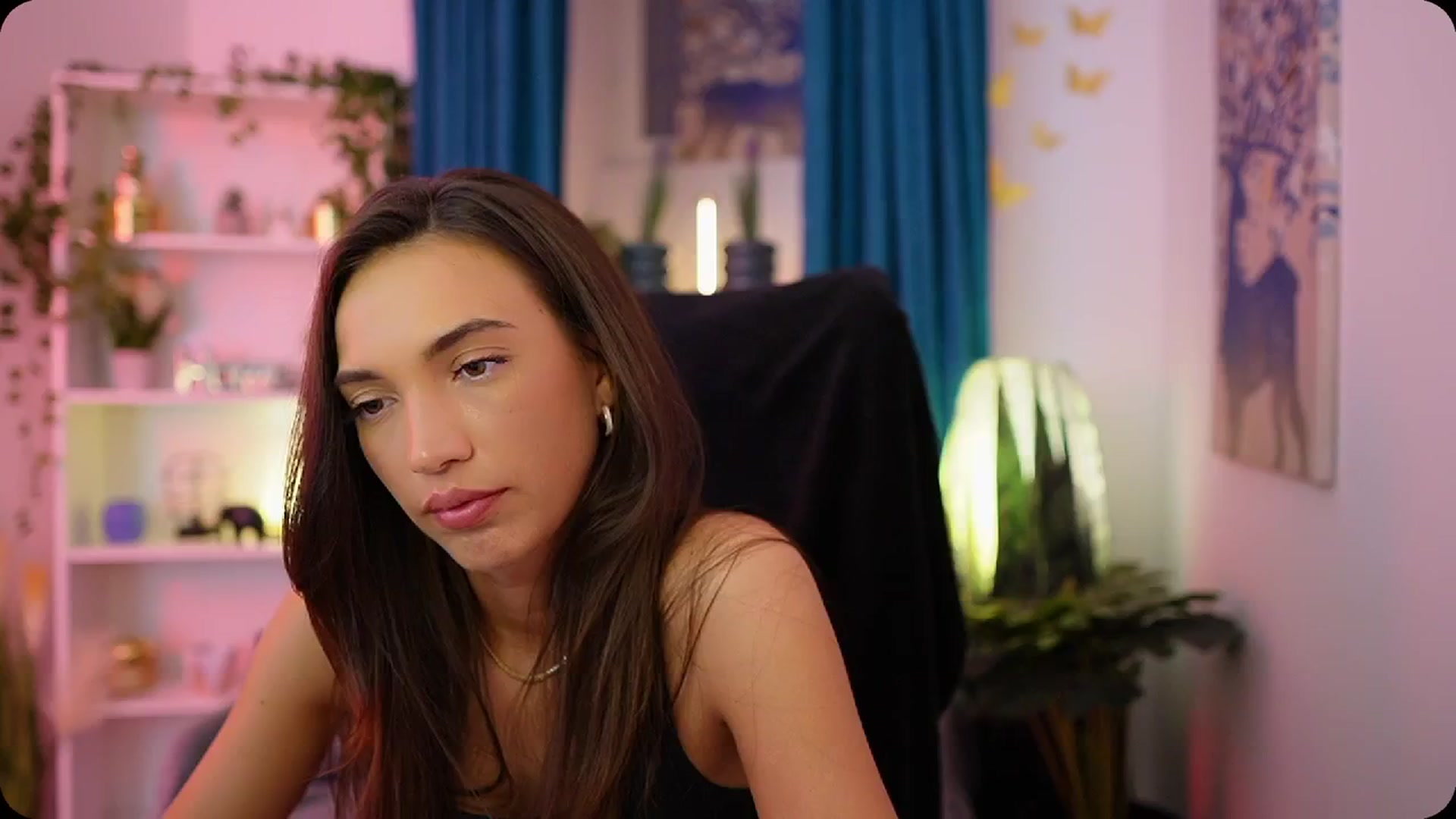Gallery image thumbnail from Alexis_Love's myfreecams stream on, 10/04/2025, 17:33 image 11 of 20