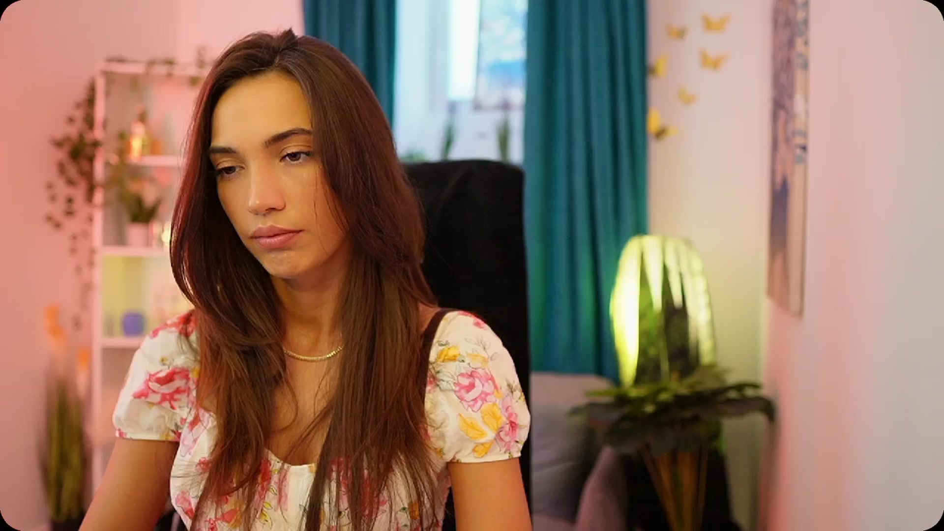 Gallery image thumbnail from Alexis_Love's myfreecams stream on, 10/08/2025, 13:59 image 1 of 20