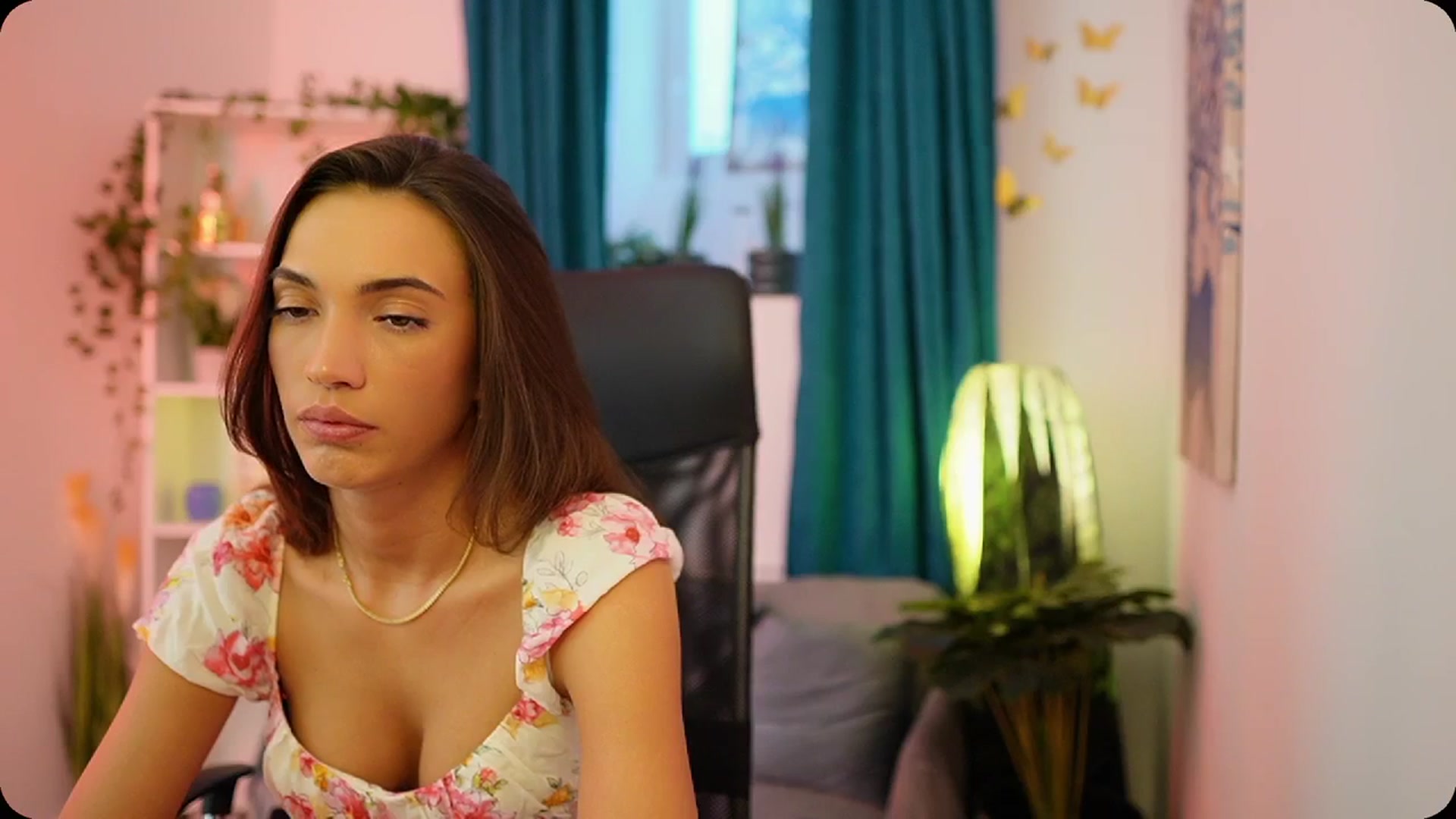 Gallery image thumbnail from Alexis_Love's myfreecams stream on, 10/08/2025, 14:34 image 3 of 20