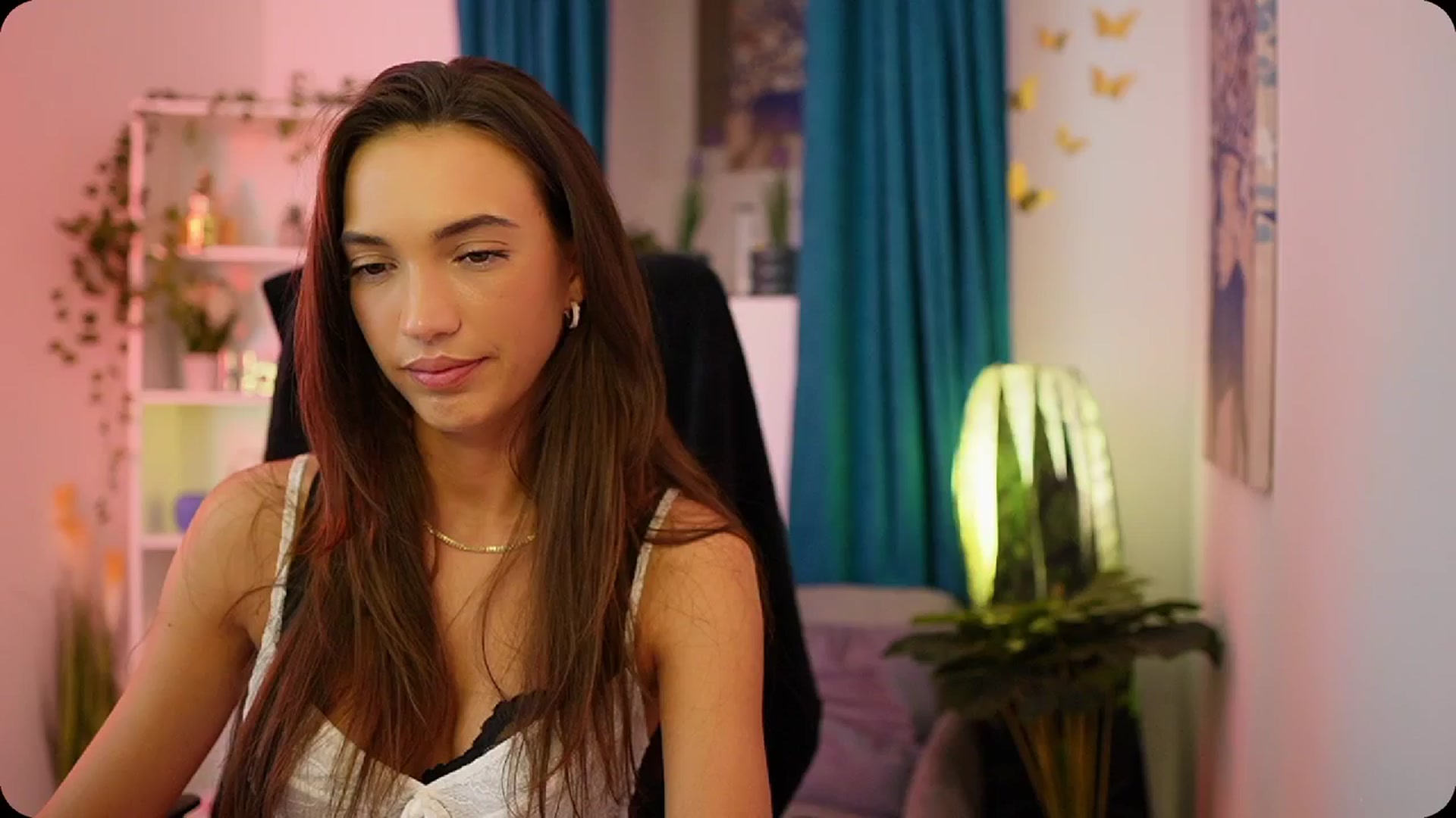 Gallery image thumbnail from Alexis_Love's myfreecams stream on, 10/09/2025, 17:56 image 10 of 20