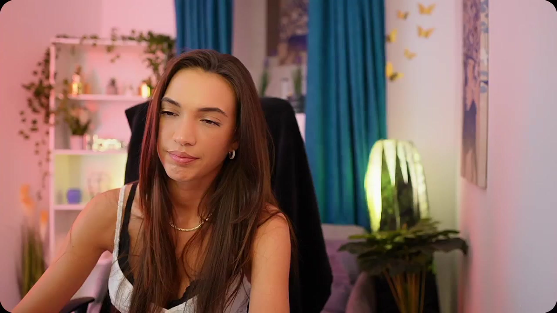 Gallery image thumbnail from Alexis_Love's myfreecams stream on, 10/09/2025, 17:56 image 13 of 20