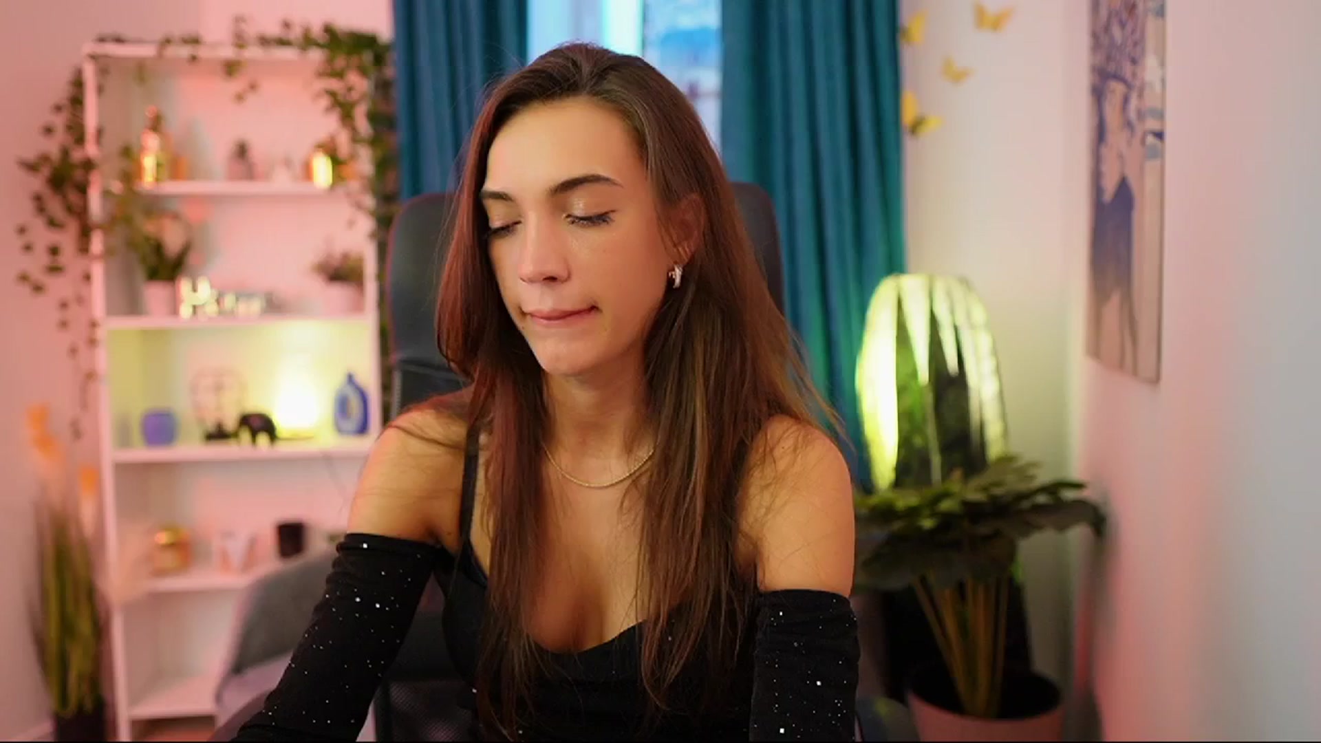 Gallery image thumbnail from Alexis_Love's myfreecams stream on, 10/12/2025, 14:46 image 19 of 20