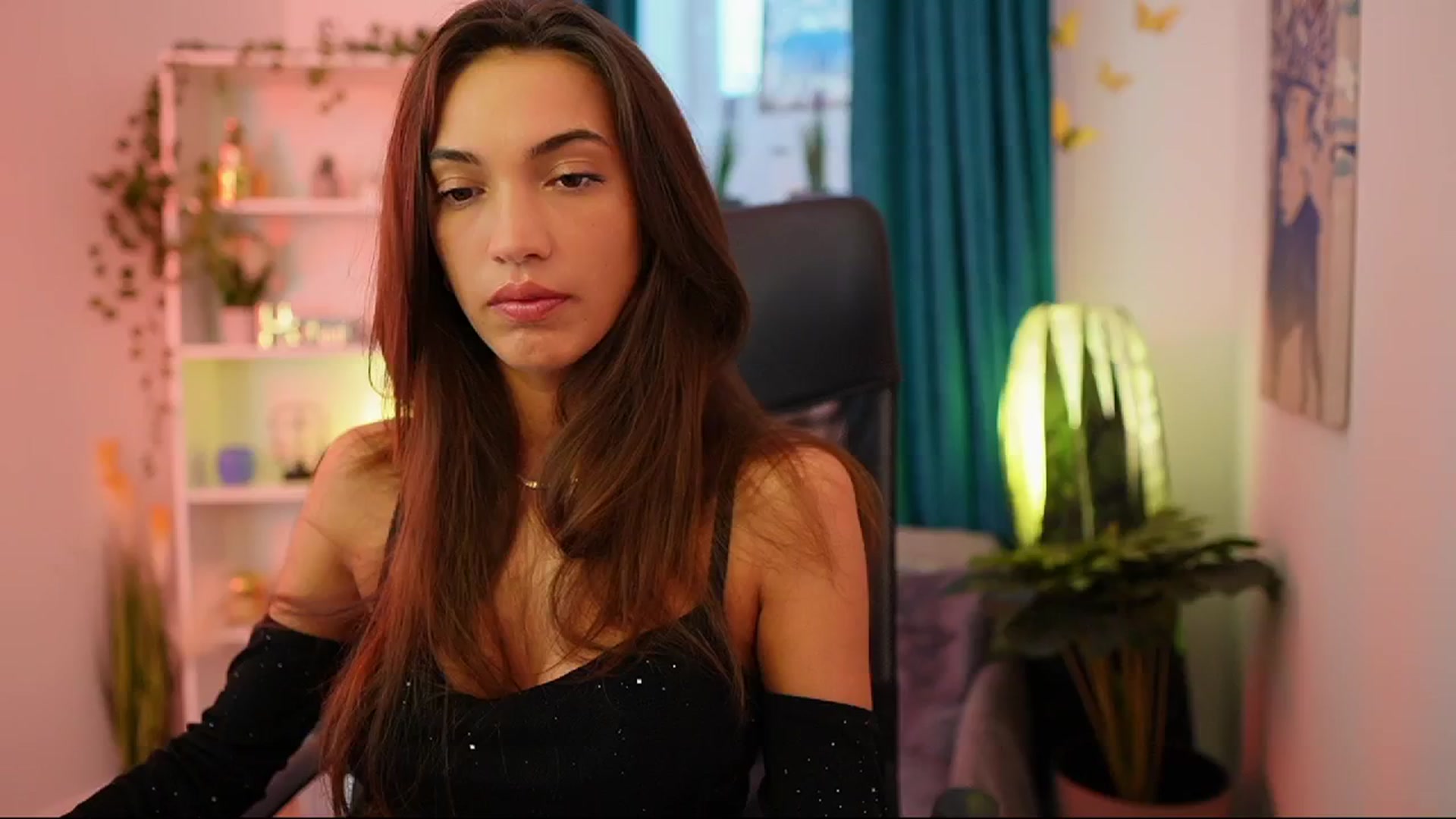 Gallery image thumbnail from Alexis_Love's myfreecams stream on, 10/12/2025, 14:46 image 2 of 20