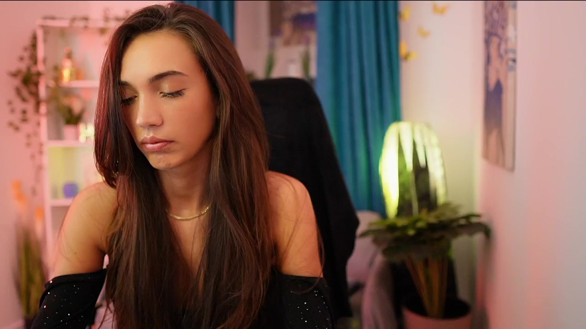Gallery image thumbnail from Alexis_Love's myfreecams stream on, 10/12/2025, 16:40 image 16 of 20