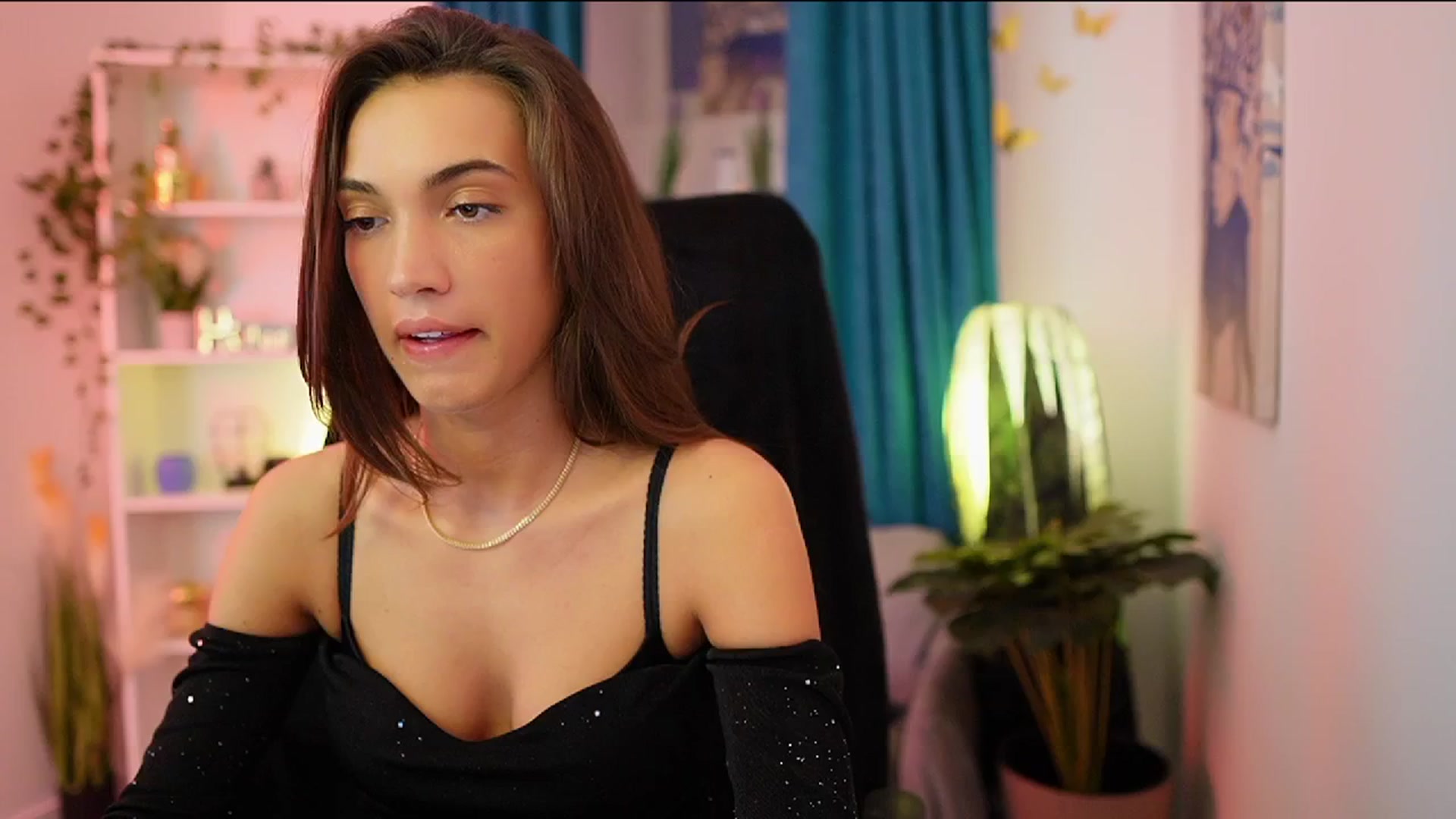 Gallery image thumbnail from Alexis_Love's myfreecams stream on, 10/12/2025, 16:40 image 1 of 20