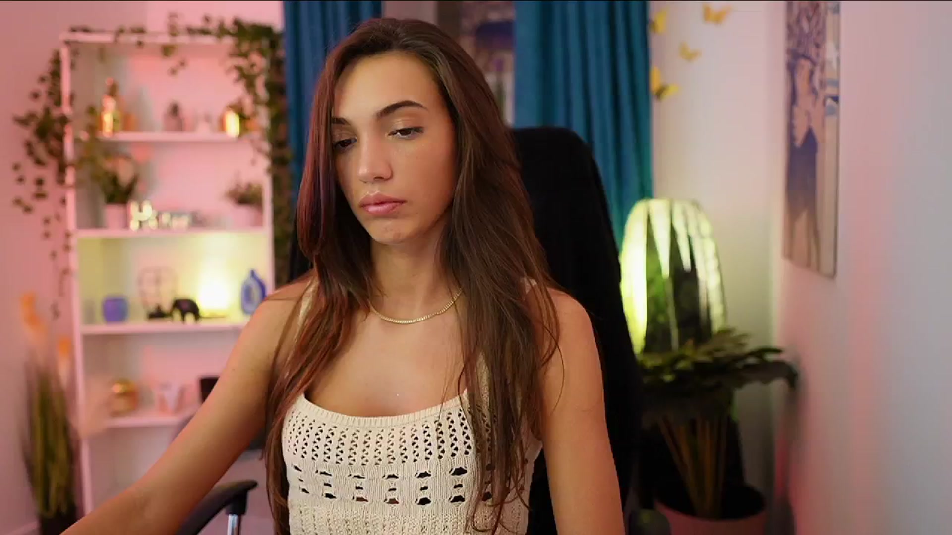 Gallery image thumbnail from Alexis_Love's myfreecams stream on, 10/12/2025, 17:47 image 1 of 20