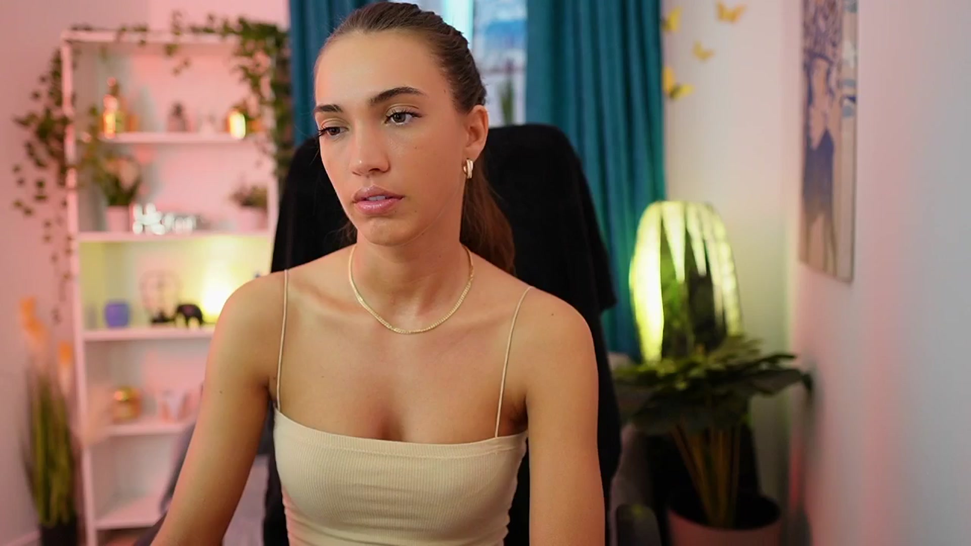 Gallery image thumbnail from Alexis_Love's myfreecams stream on, 10/13/2025, 14:52 image 16 of 20