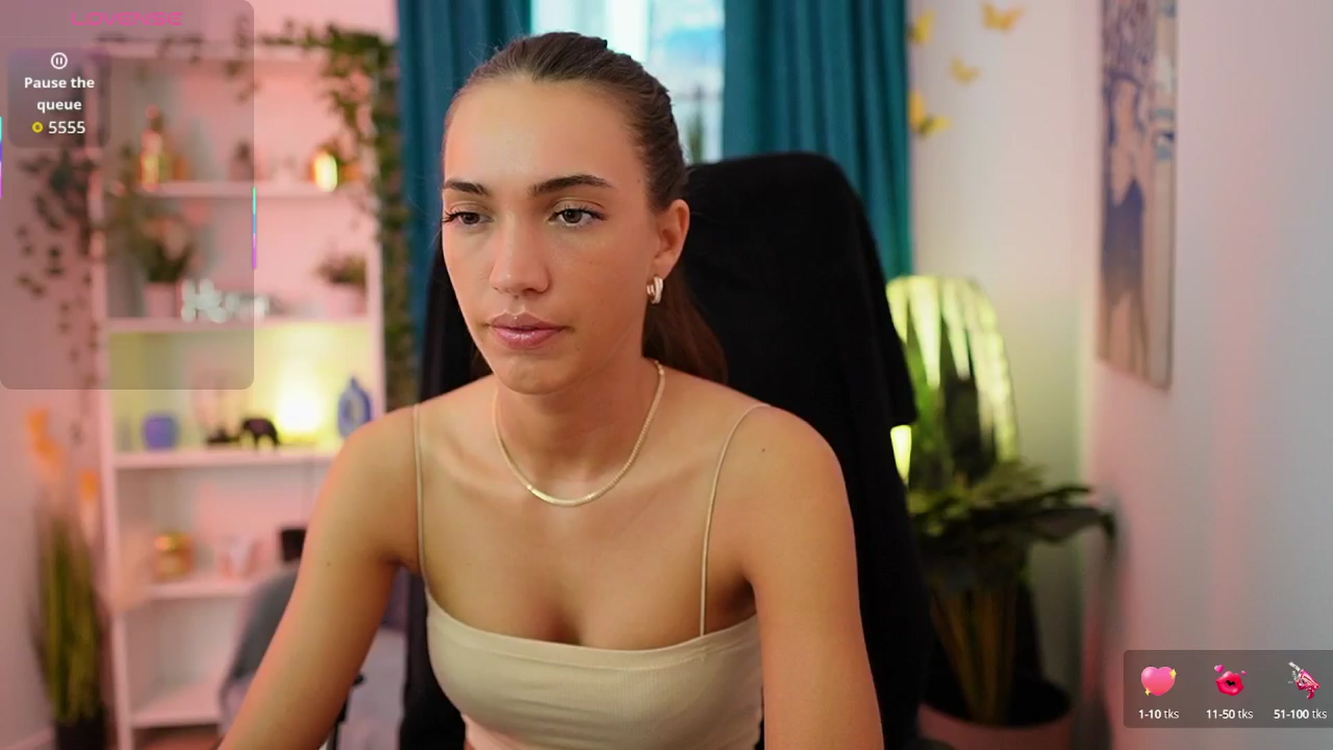 Gallery image thumbnail from Alexis_Love's myfreecams stream on, 10/13/2025, 14:52 image 6 of 20