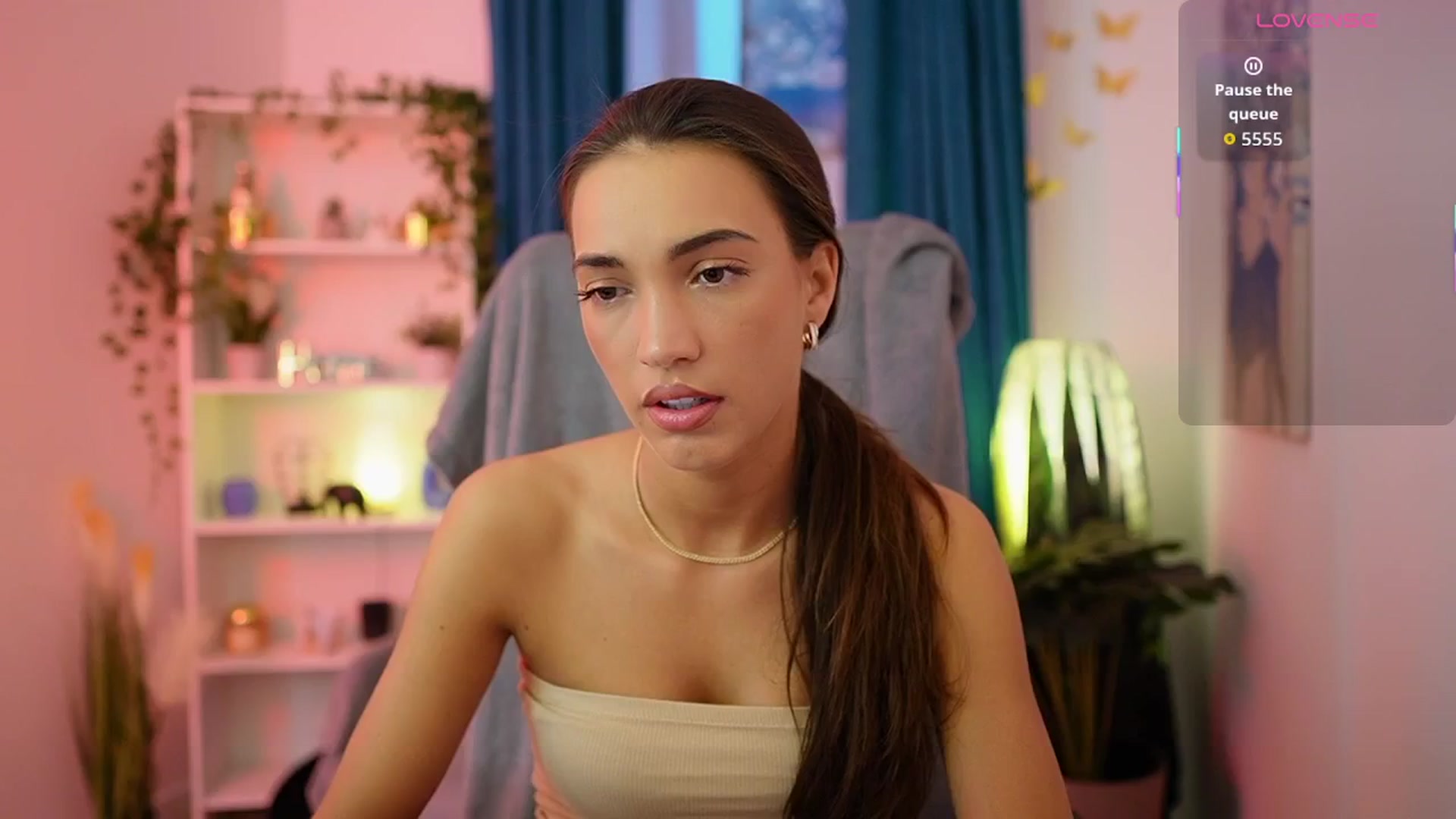 Gallery image thumbnail from Alexis_Love's myfreecams stream on, 11/07/2025, 15:00 image 18 of 20