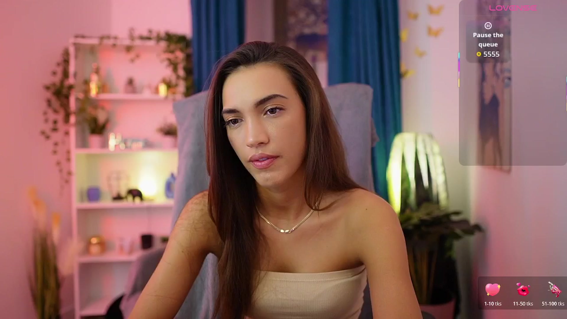 Gallery image thumbnail from Alexis_Love's myfreecams stream on, 11/07/2025, 18:50 image 13 of 20