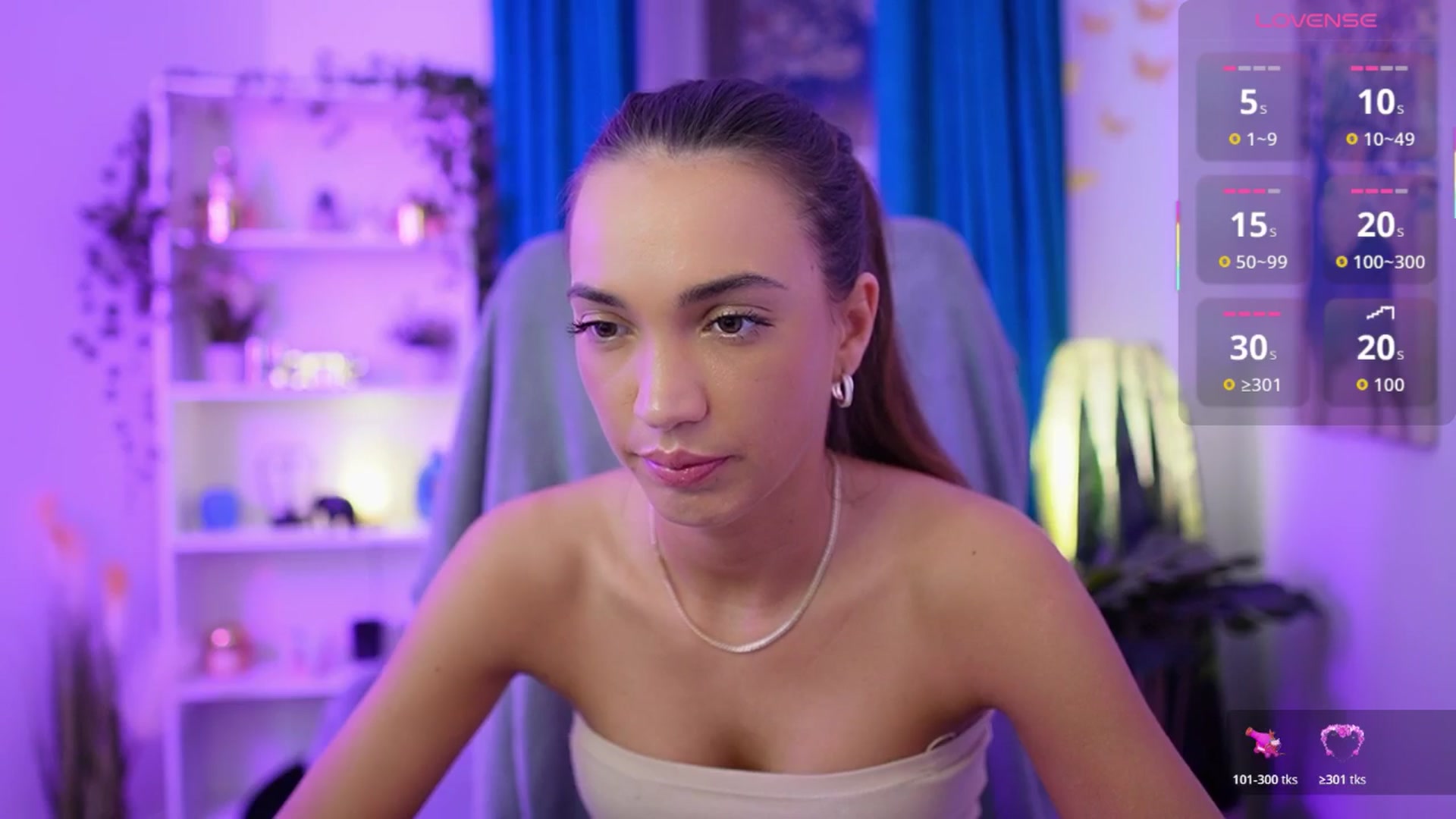 Gallery image thumbnail from Alexis_Love's myfreecams stream on, 11/14/2025, 18:17 image 19 of 20