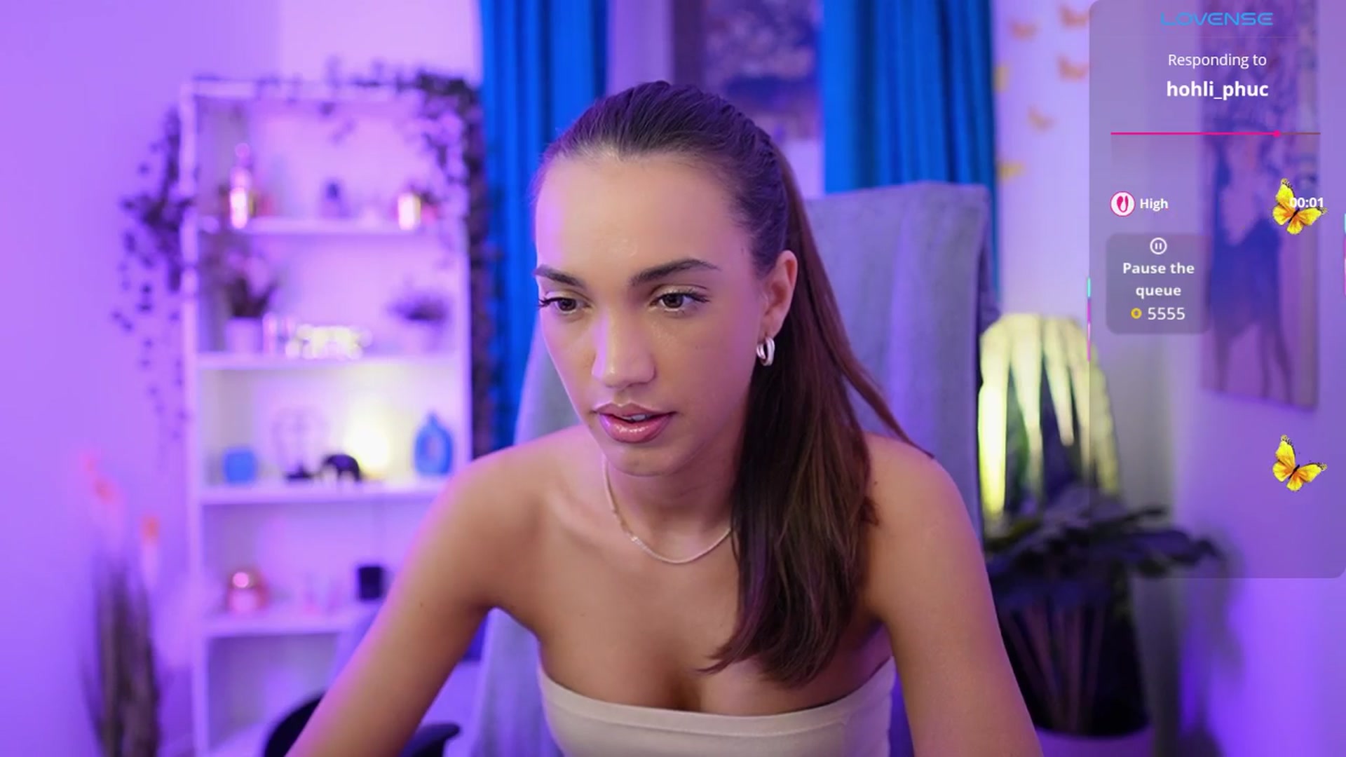 Gallery image thumbnail from Alexis_Love's myfreecams stream on, 11/14/2025, 19:49 image 5 of 20