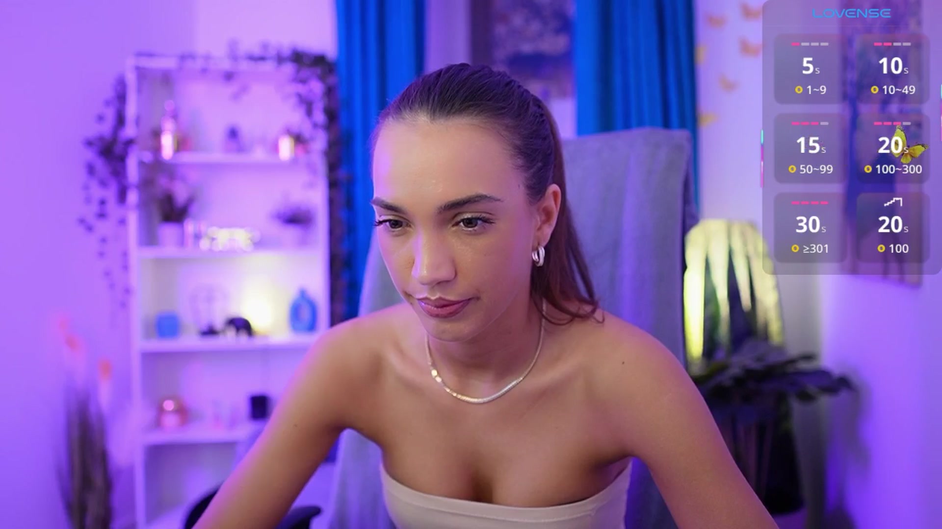 Gallery image thumbnail from Alexis_Love's myfreecams stream on, 11/14/2025, 19:49 image 17 of 20