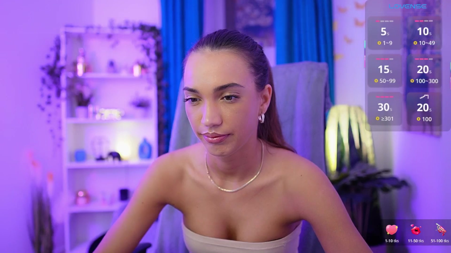 Gallery image thumbnail from Alexis_Love's myfreecams stream on, 11/14/2025, 19:49 image 15 of 20