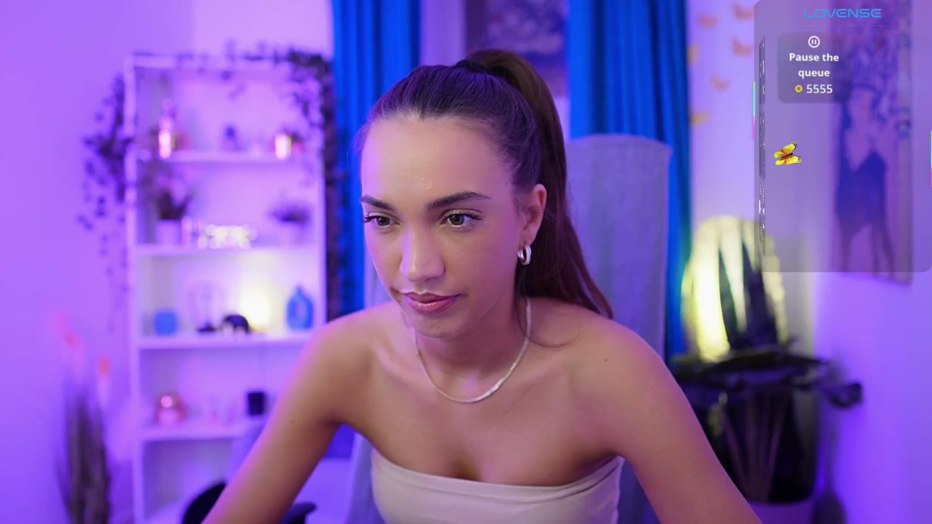 Gallery image thumbnail from Alexis_Love's myfreecams stream on, 11/14/2025, 23:35 image 2 of 20
