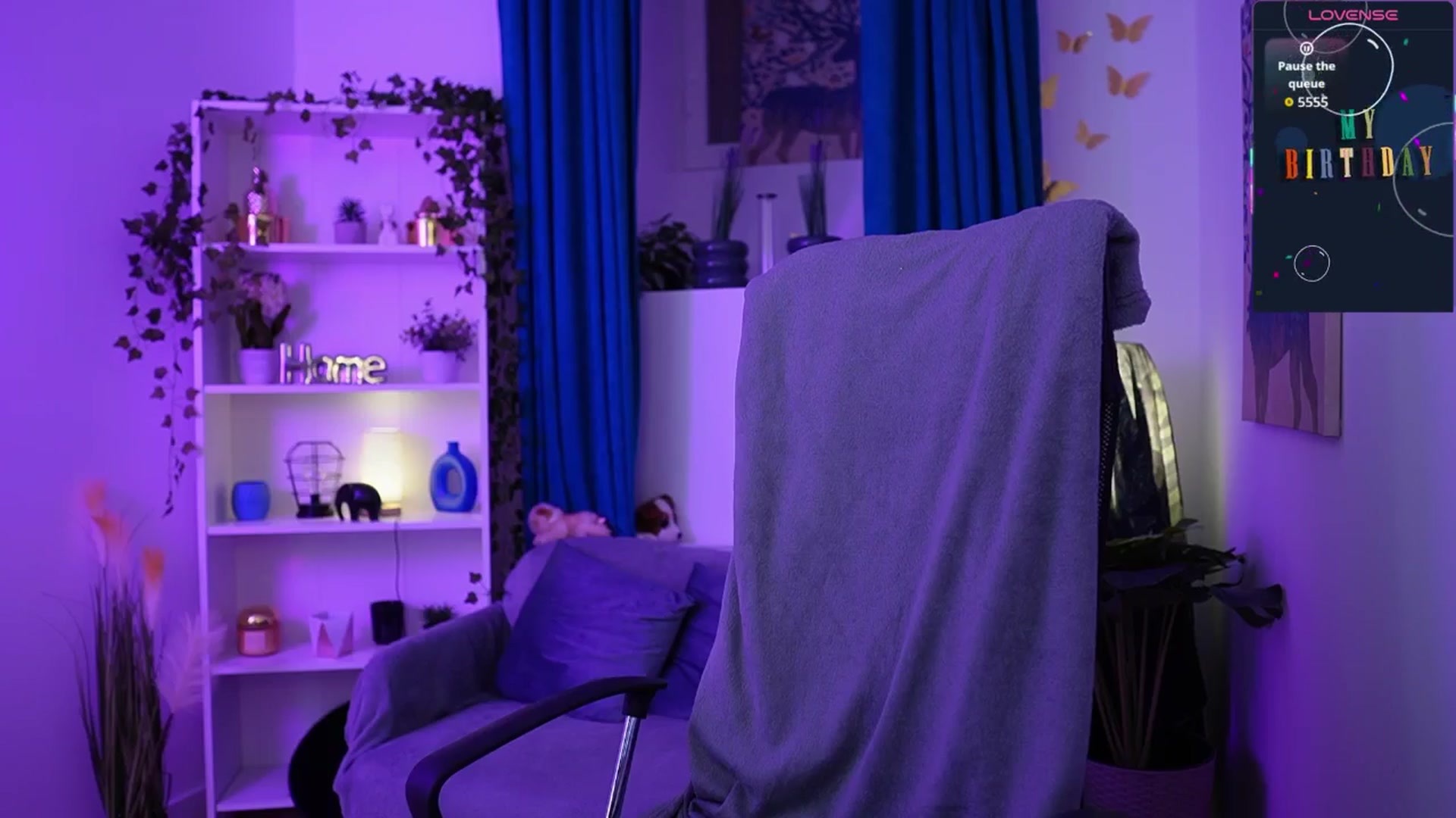 Gallery image thumbnail from Alexis_Love's myfreecams stream on, 11/22/2025, 18:31 image 2 of 20