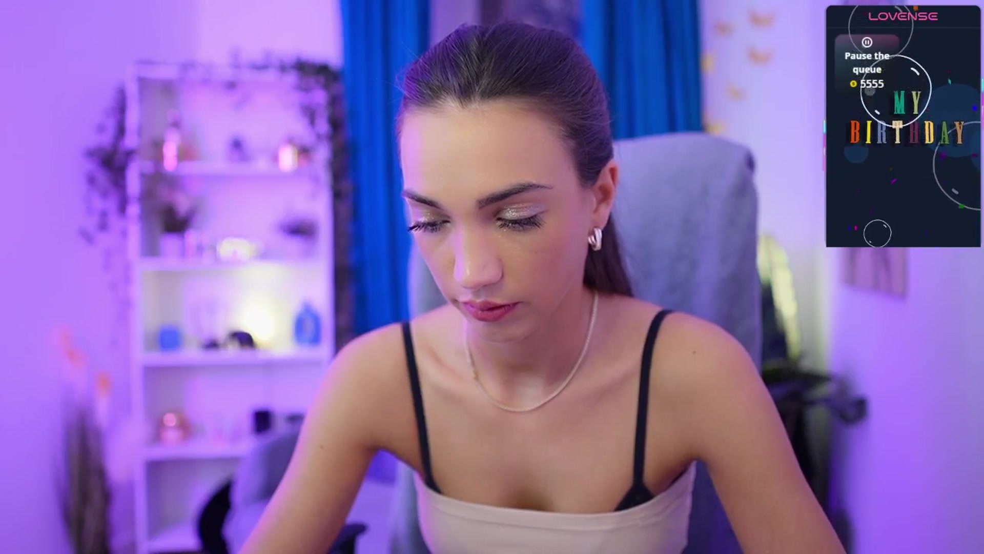 Gallery image thumbnail from Alexis_Love's myfreecams stream on, 11/22/2025, 19:48 image 15 of 20