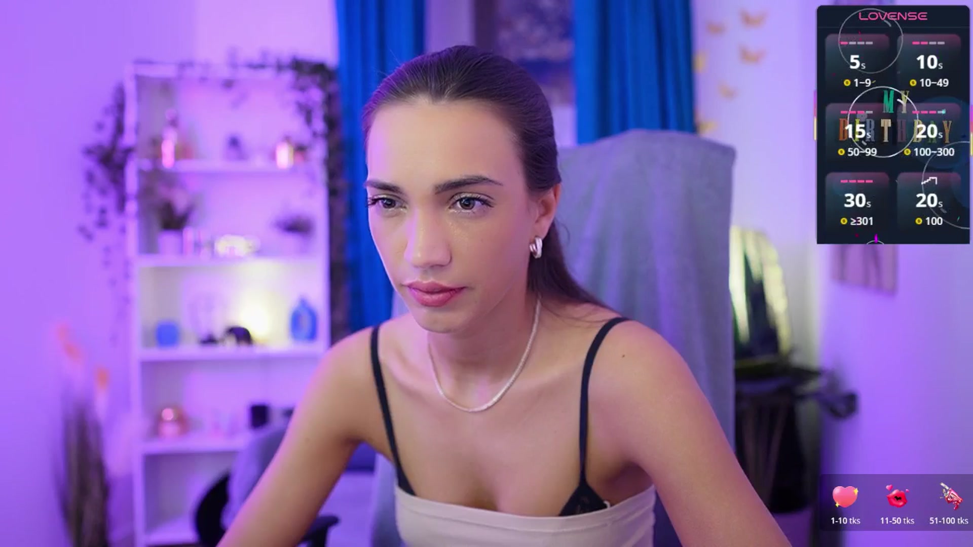 Gallery image thumbnail from Alexis_Love's myfreecams stream on, 11/22/2025, 21:14 image 17 of 20