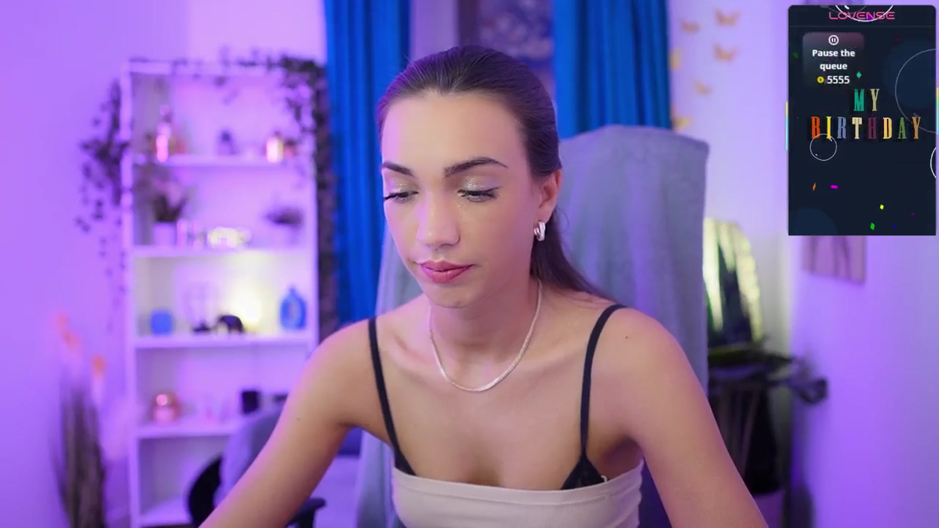 Gallery image thumbnail from Alexis_Love's myfreecams stream on, 11/22/2025, 21:14 image 14 of 20
