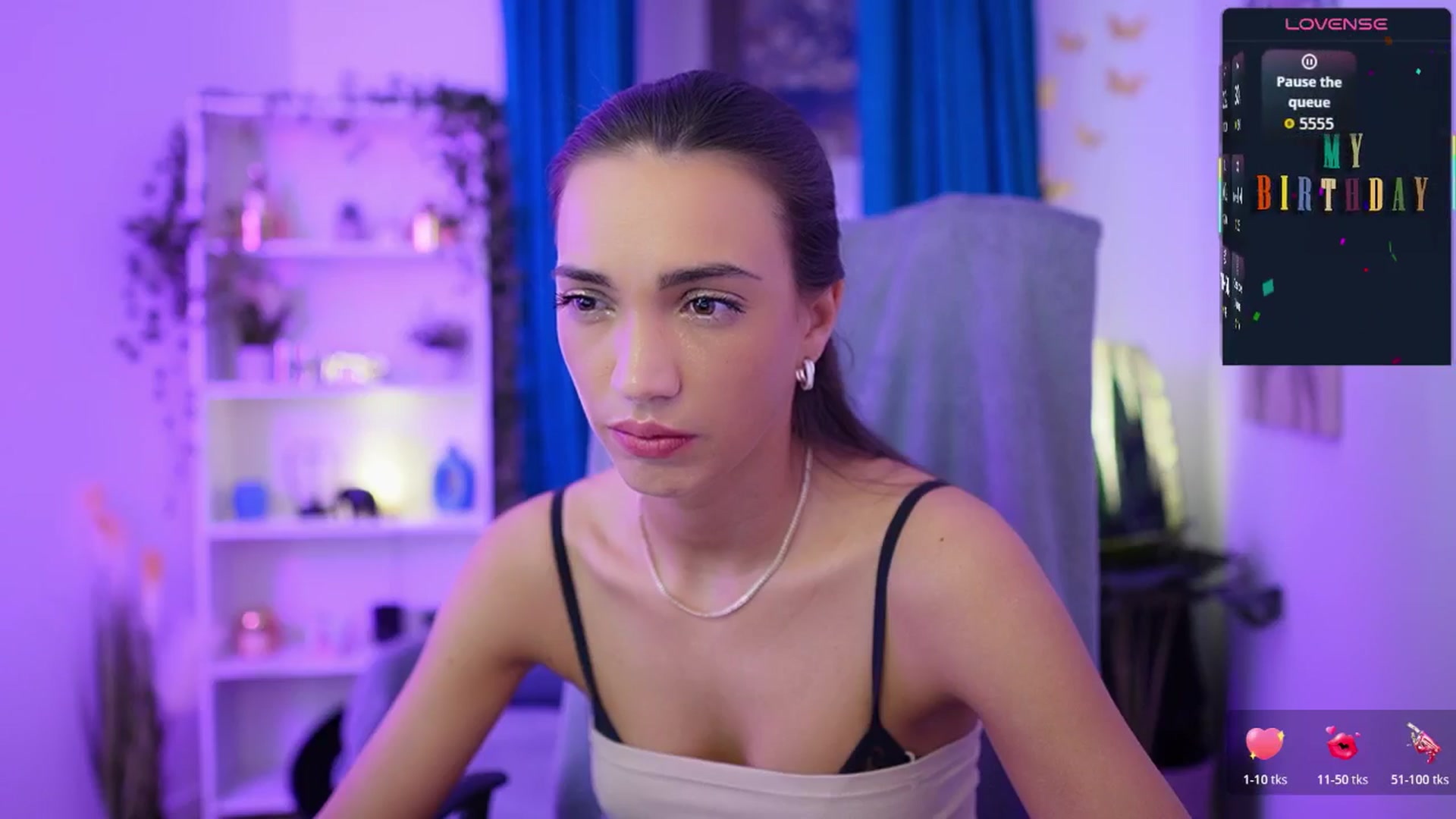 Gallery image thumbnail from Alexis_Love's myfreecams stream on, 11/22/2025, 21:14 image 16 of 20