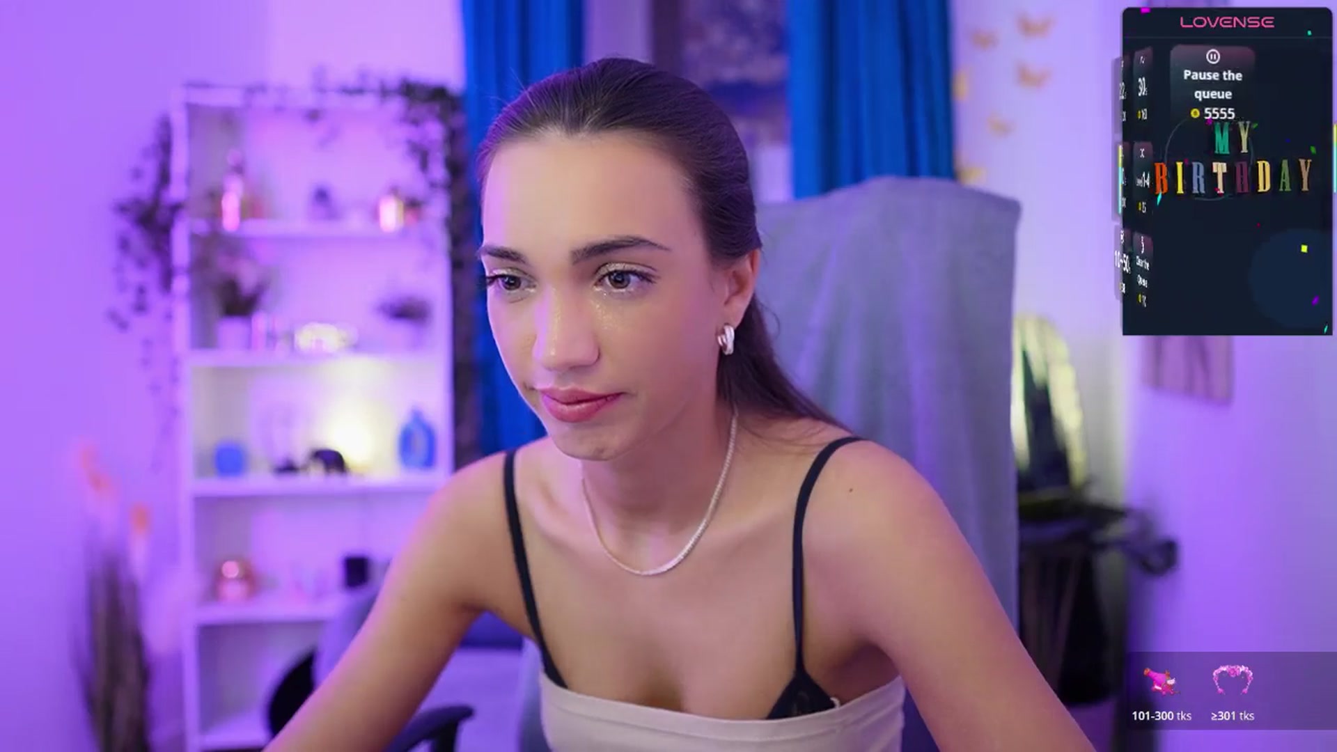 Gallery image thumbnail from Alexis_Love's myfreecams stream on, 11/22/2025, 21:14 image 18 of 20