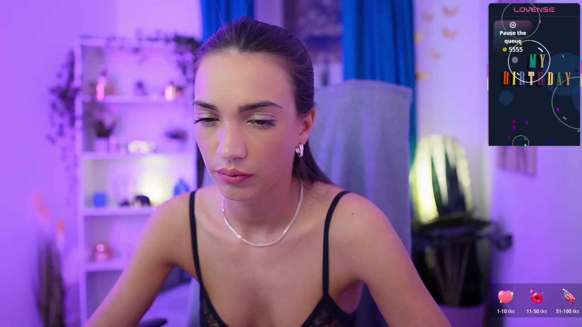 Gallery image thumbnail from Alexis_Love's myfreecams stream on, 11/22/2025, 23:36 image 8 of 20