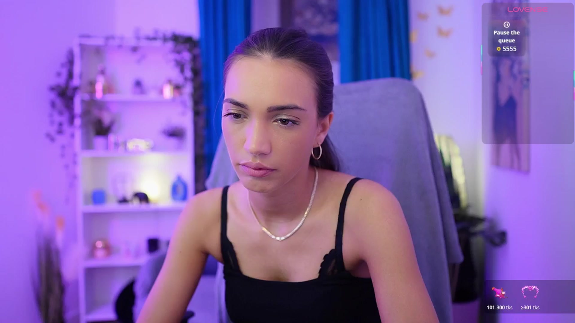 Gallery image thumbnail from Alexis_Love's myfreecams stream on, 11/23/2025, 17:40 image 7 of 20