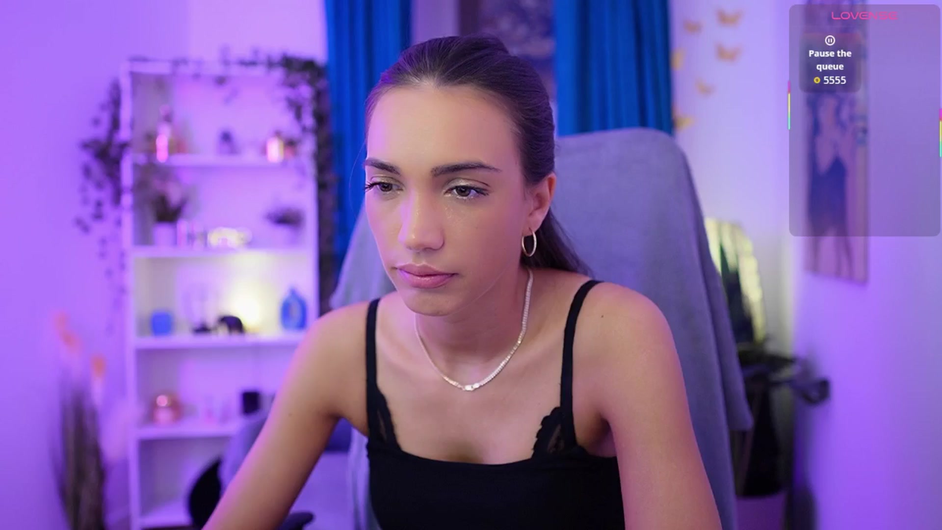 Gallery image thumbnail from Alexis_Love's myfreecams stream on, 11/23/2025, 17:40 image 6 of 20