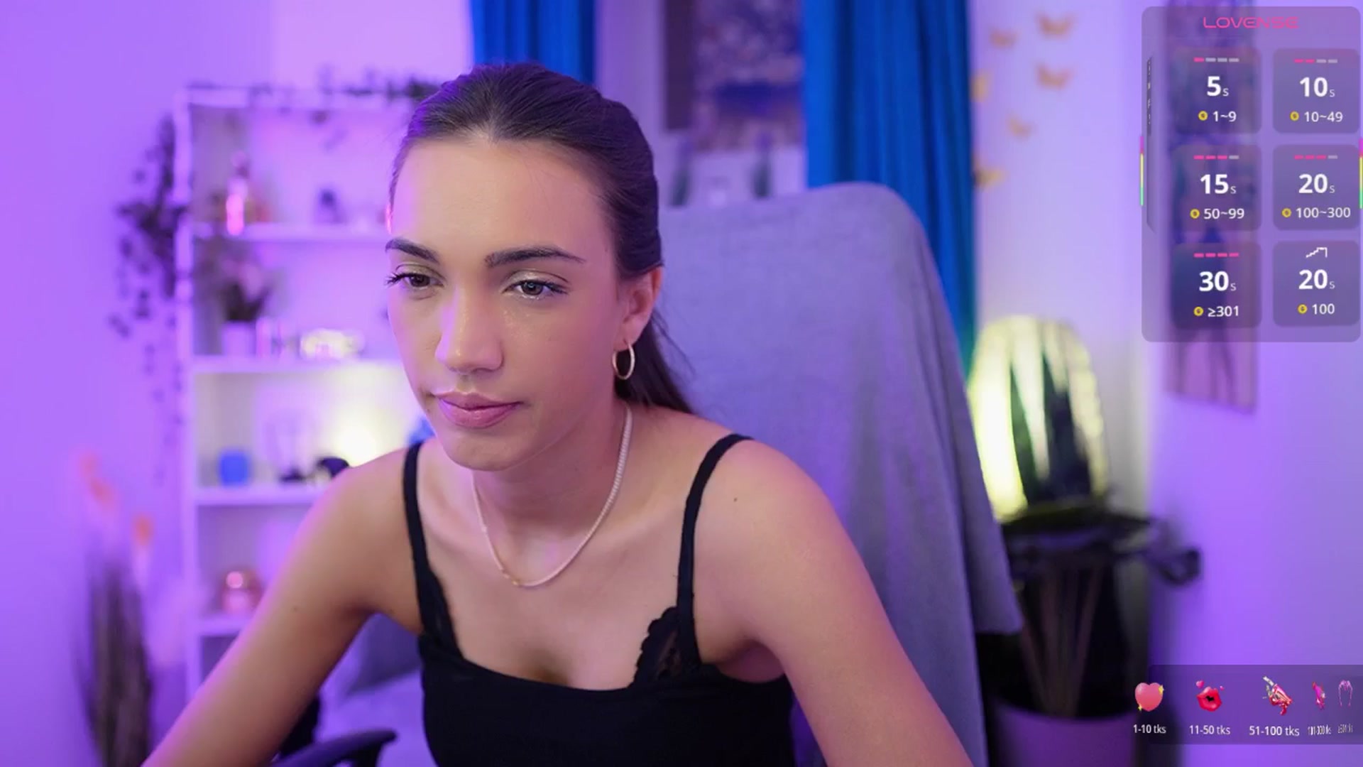 Gallery image thumbnail from Alexis_Love's myfreecams stream on, 11/23/2025, 17:40 image 17 of 20