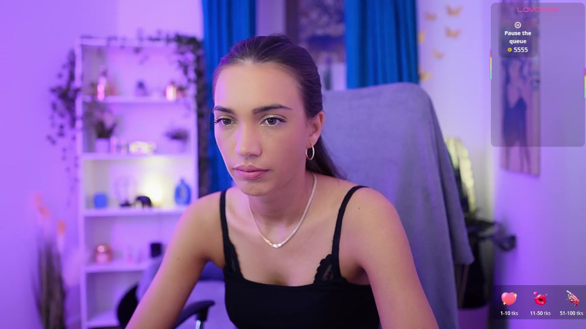 Gallery image thumbnail from Alexis_Love's myfreecams stream on, 11/23/2025, 17:40 image 8 of 20