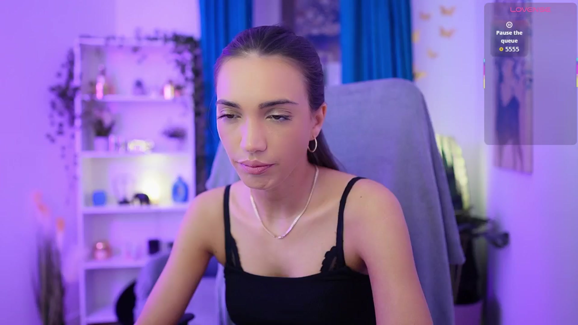 Gallery image thumbnail from Alexis_Love's myfreecams stream on, 11/23/2025, 17:40 image 5 of 20