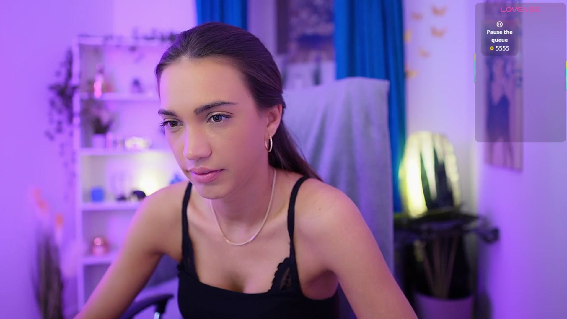 Gallery image thumbnail from Alexis_Love's myfreecams stream on, 11/23/2025, 18:42 image 17 of 20
