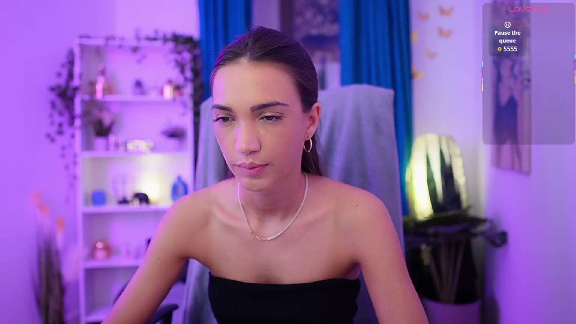 Gallery image thumbnail from Alexis_Love's myfreecams stream on, 11/23/2025, 20:28 image 3 of 20
