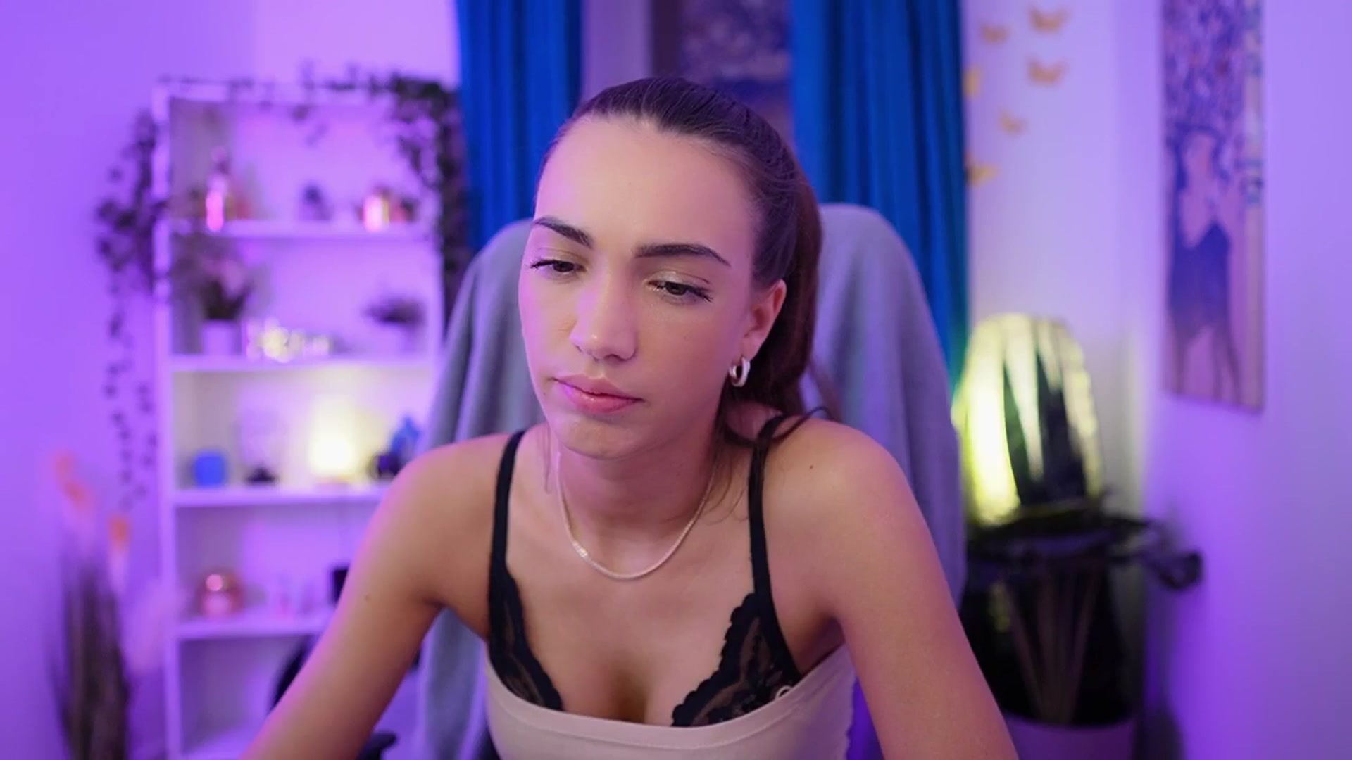 Gallery image thumbnail from Alexis_Love's myfreecams stream on, 11/30/2025, 02:56 image 2 of 20