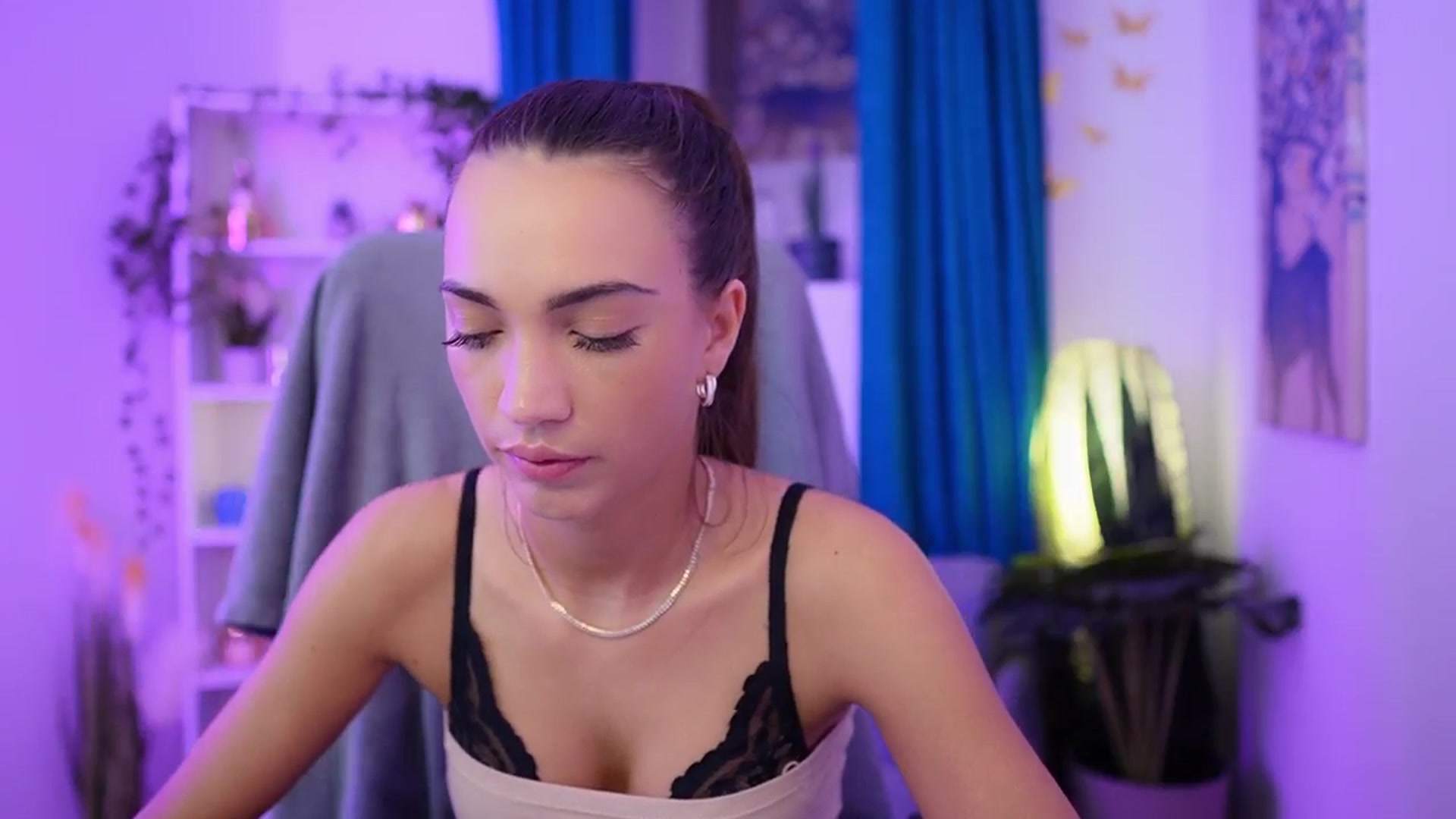 Gallery image thumbnail from Alexis_Love's myfreecams stream on, 11/30/2025, 02:56 image 10 of 20