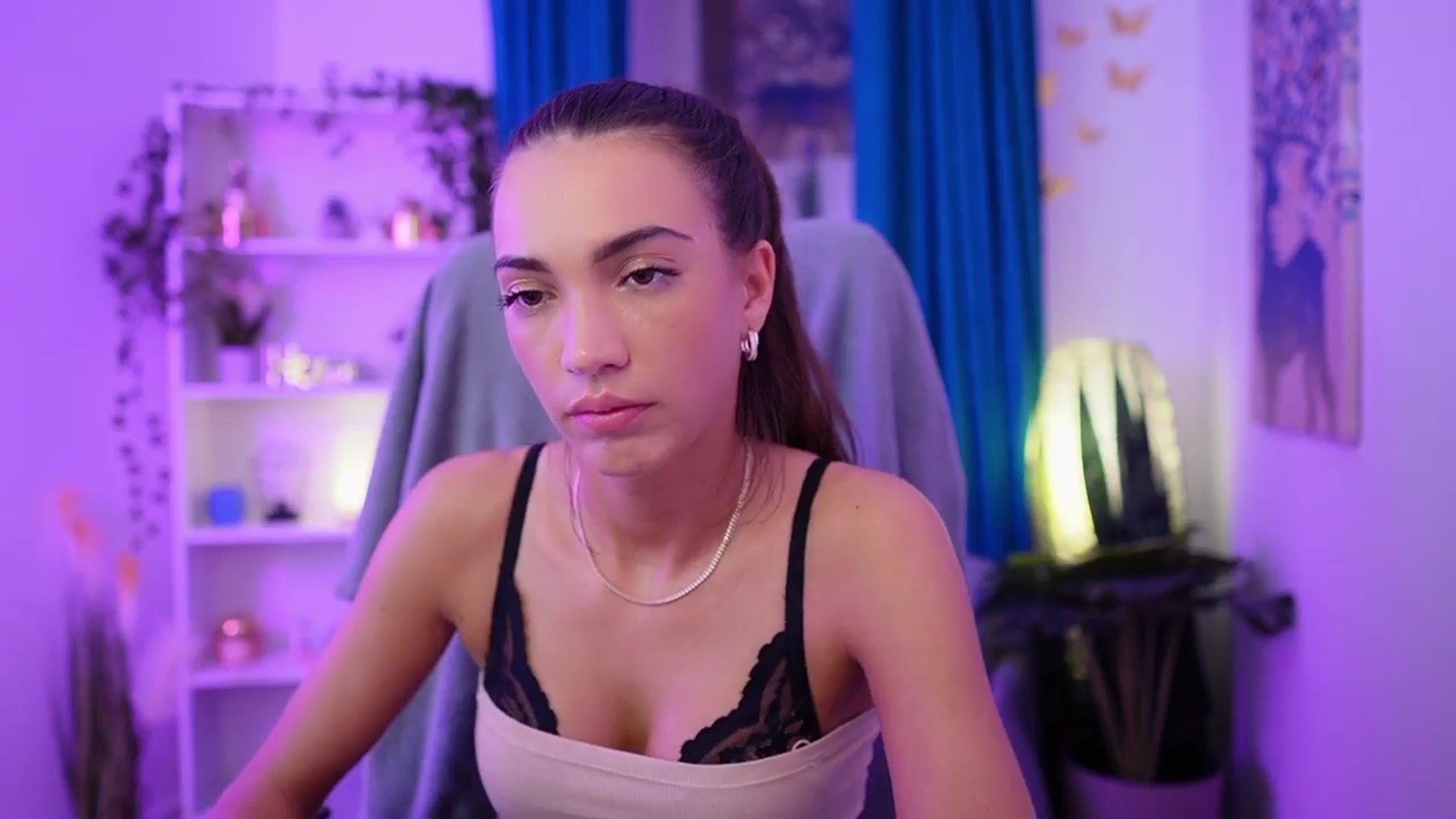 Gallery image thumbnail from Alexis_Love's myfreecams stream on, 11/30/2025, 02:56 image 5 of 20