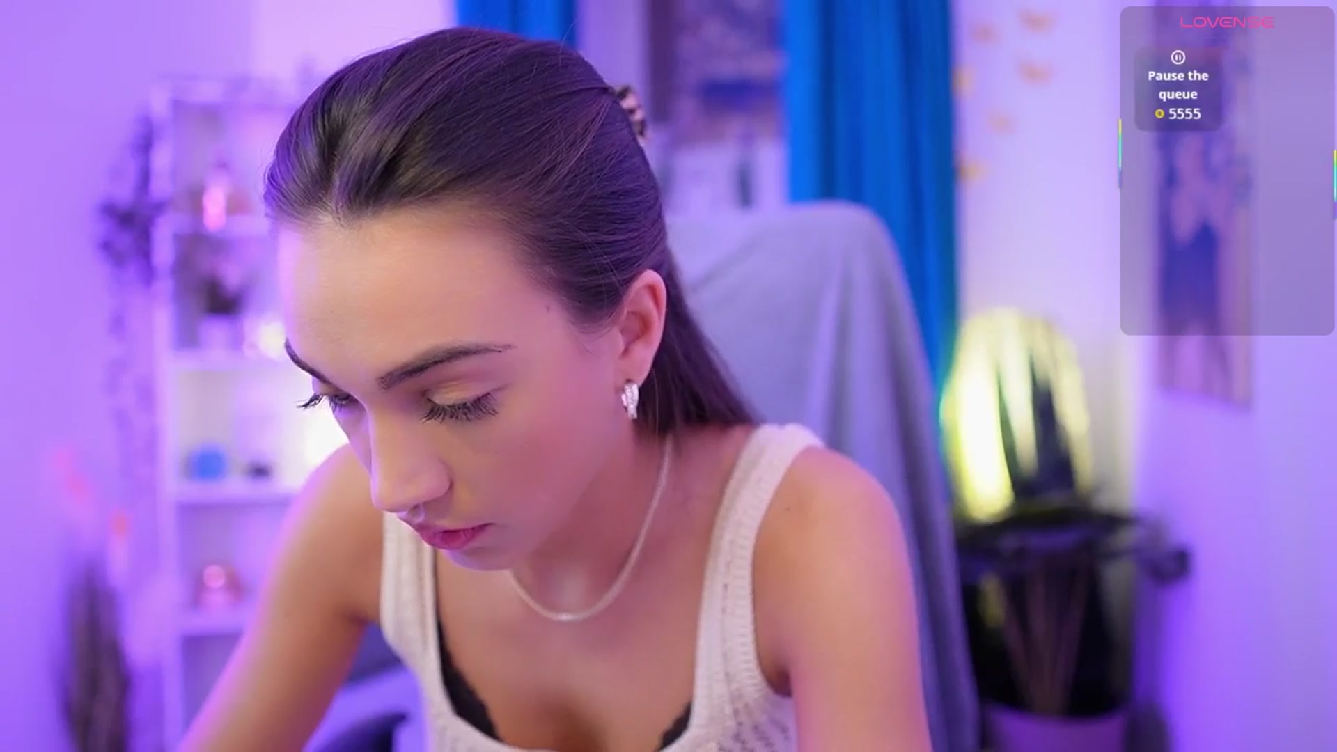 Gallery image thumbnail from Alexis_Love's myfreecams stream on, 11/30/2025, 19:58 image 13 of 20