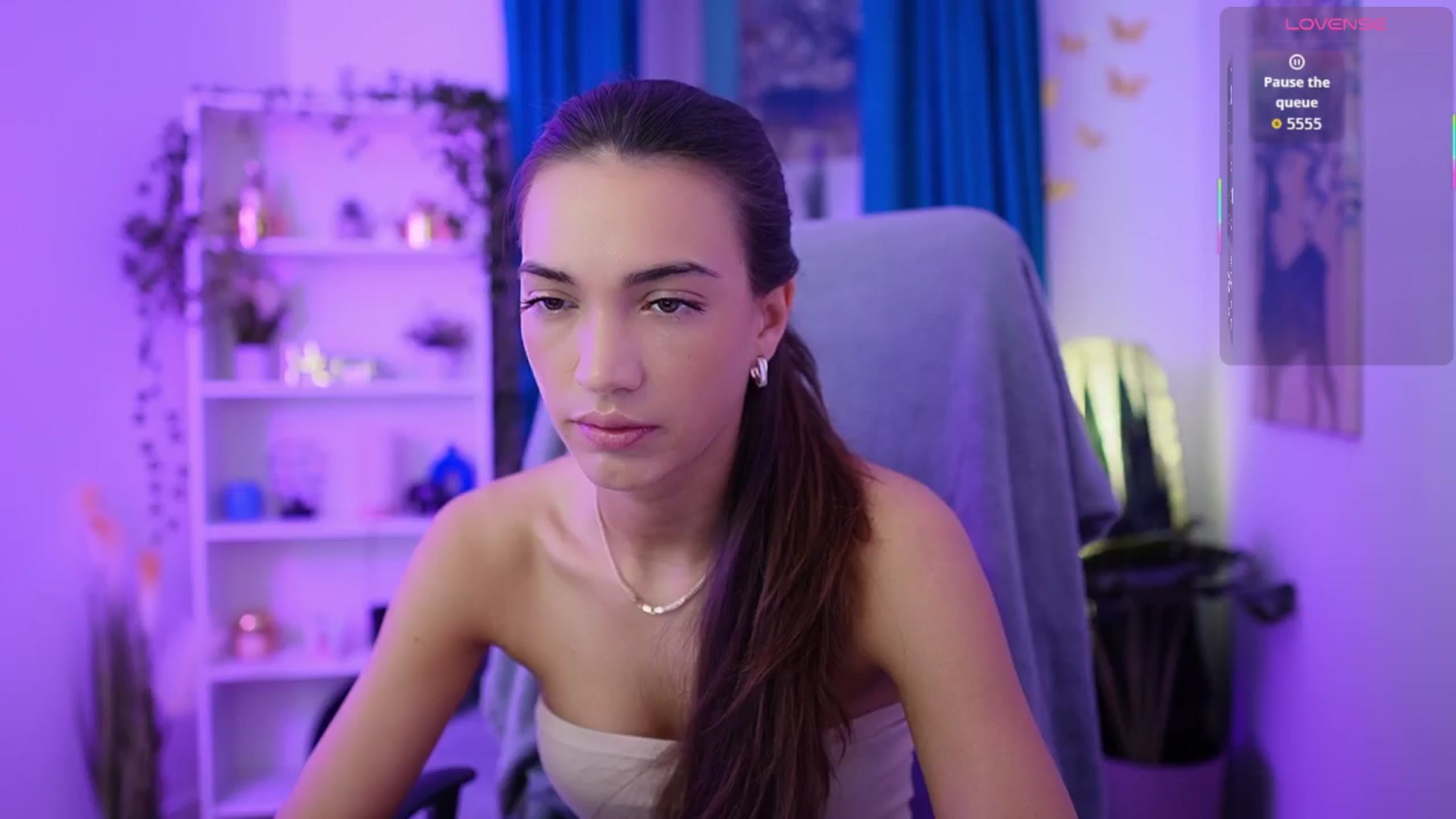 Gallery image thumbnail from Alexis_Love's myfreecams stream on, 12/02/2025, 15:24 image 2 of 20