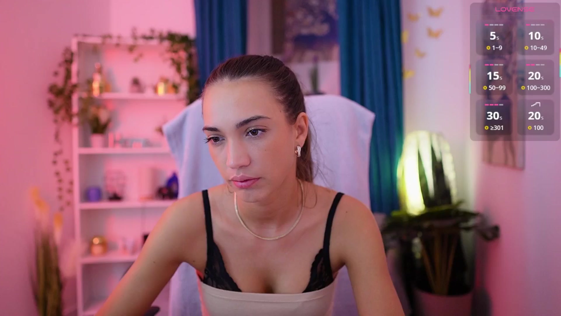 Gallery image thumbnail from Alexis_Love's myfreecams stream on, 12/04/2025, 21:37 image 18 of 20
