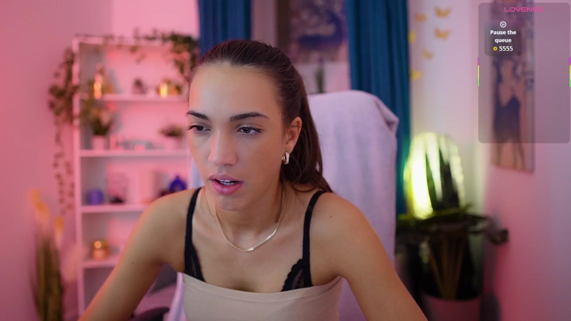 Gallery image thumbnail from Alexis_Love's myfreecams stream on, 12/04/2025, 22:57 image 11 of 20